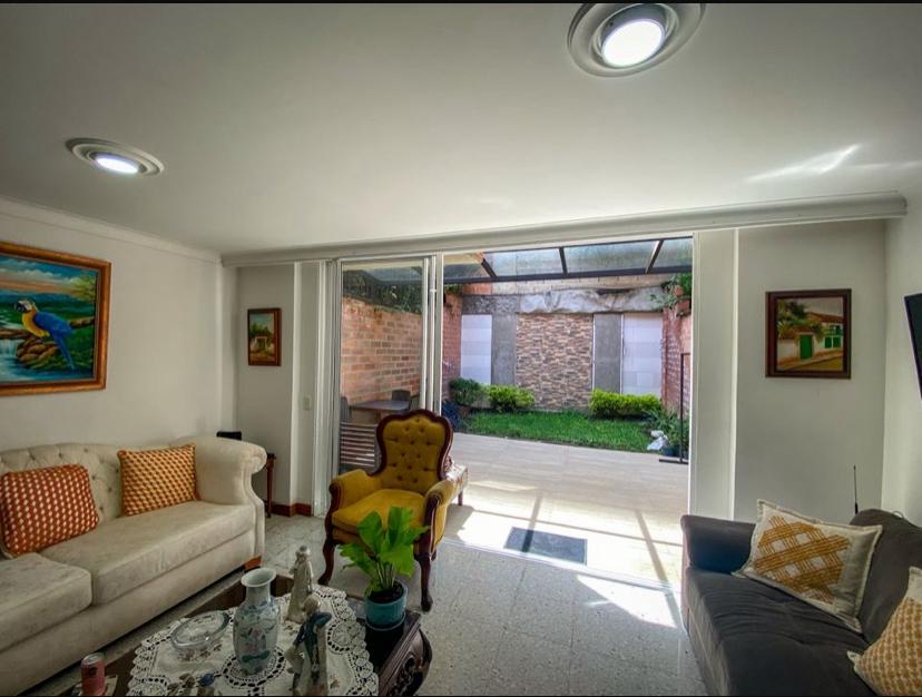VENTA CASA - POBLADO SECTOR LA FRONTERA