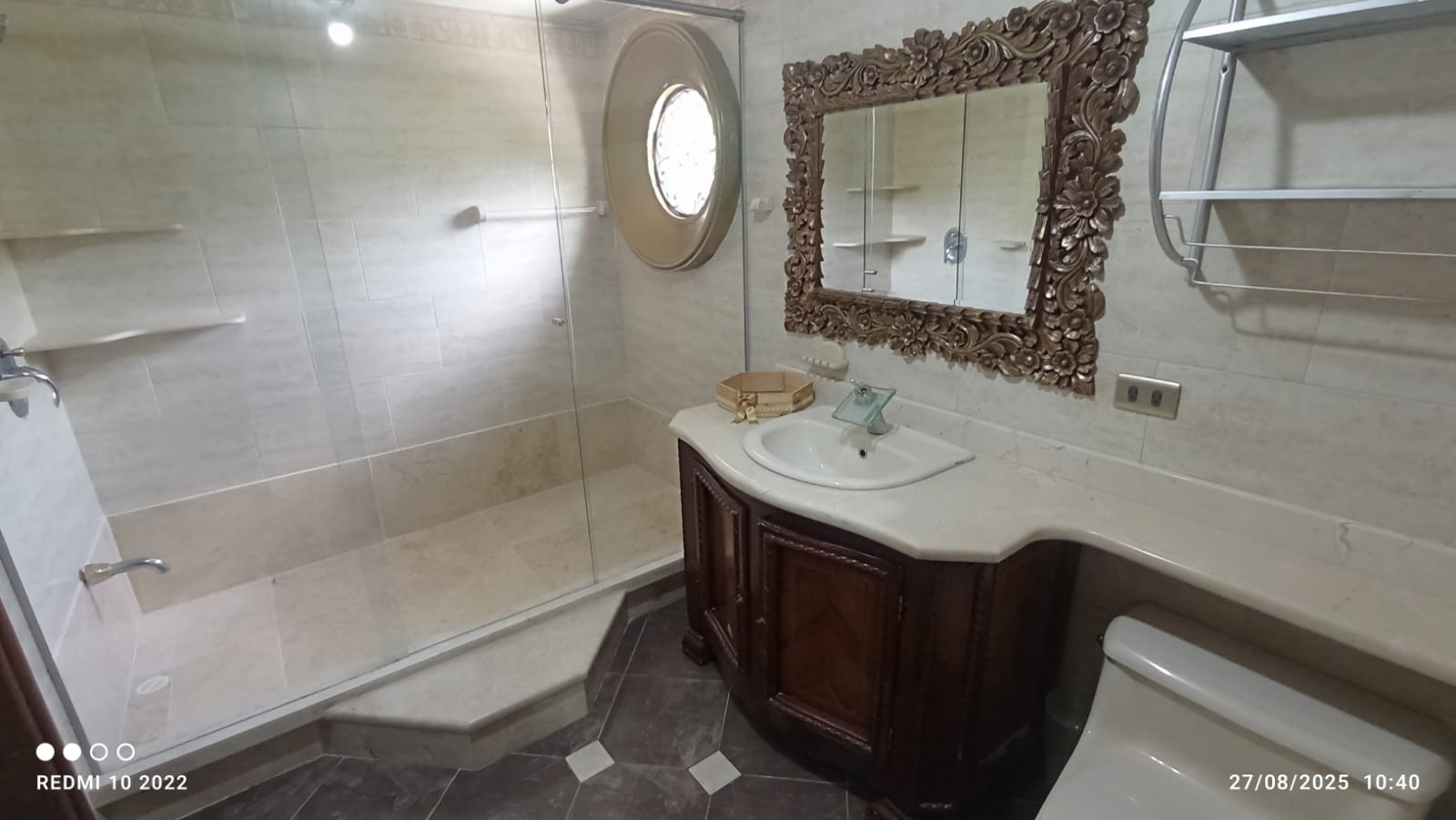 ARRIENDO CASA CAMPESTRE INDEPENDIENTE - POBLADO LOMA DE LOS BALSOS