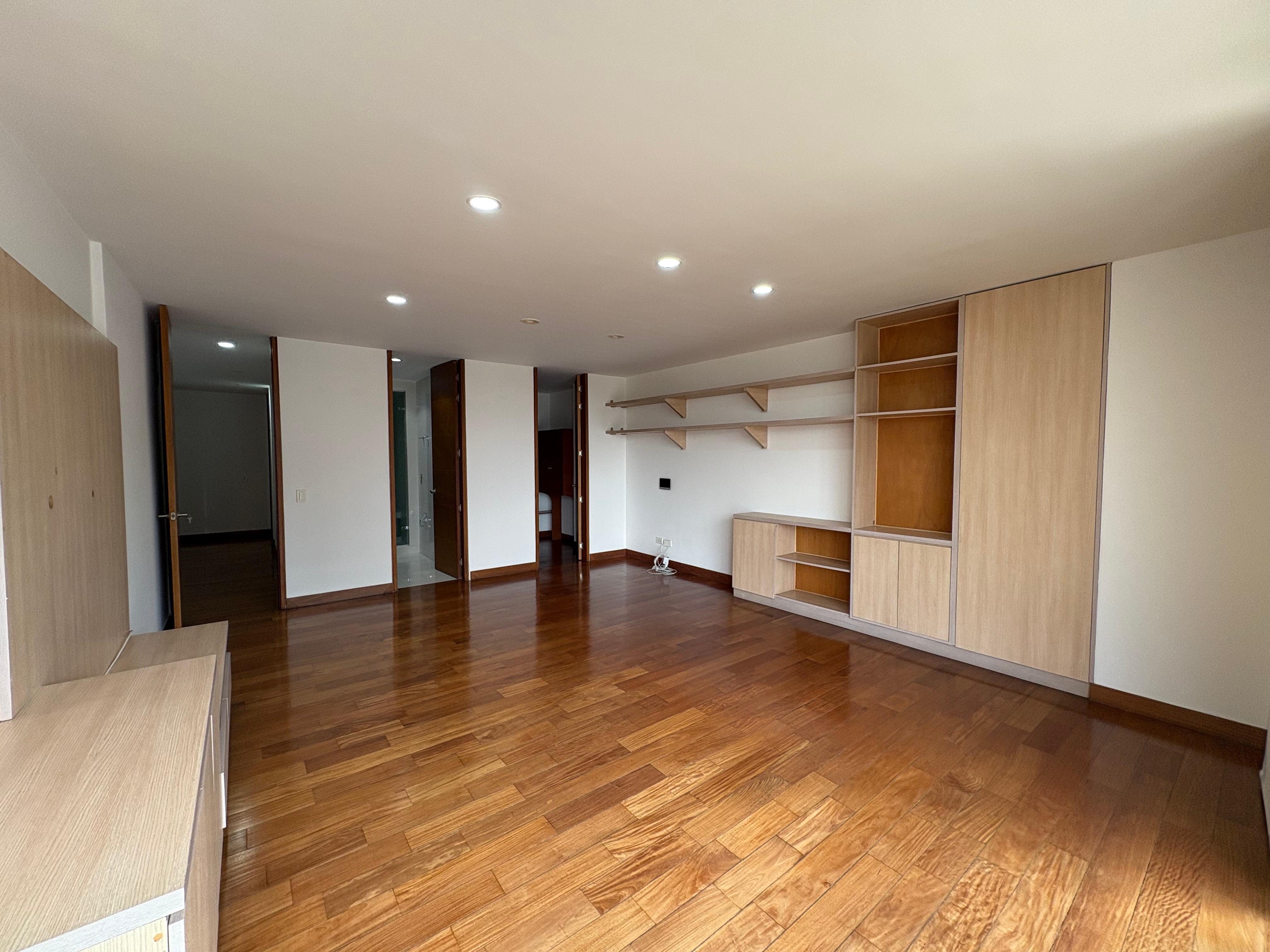 ARRIENDO APARTAMENTO, CONQUISTADORES