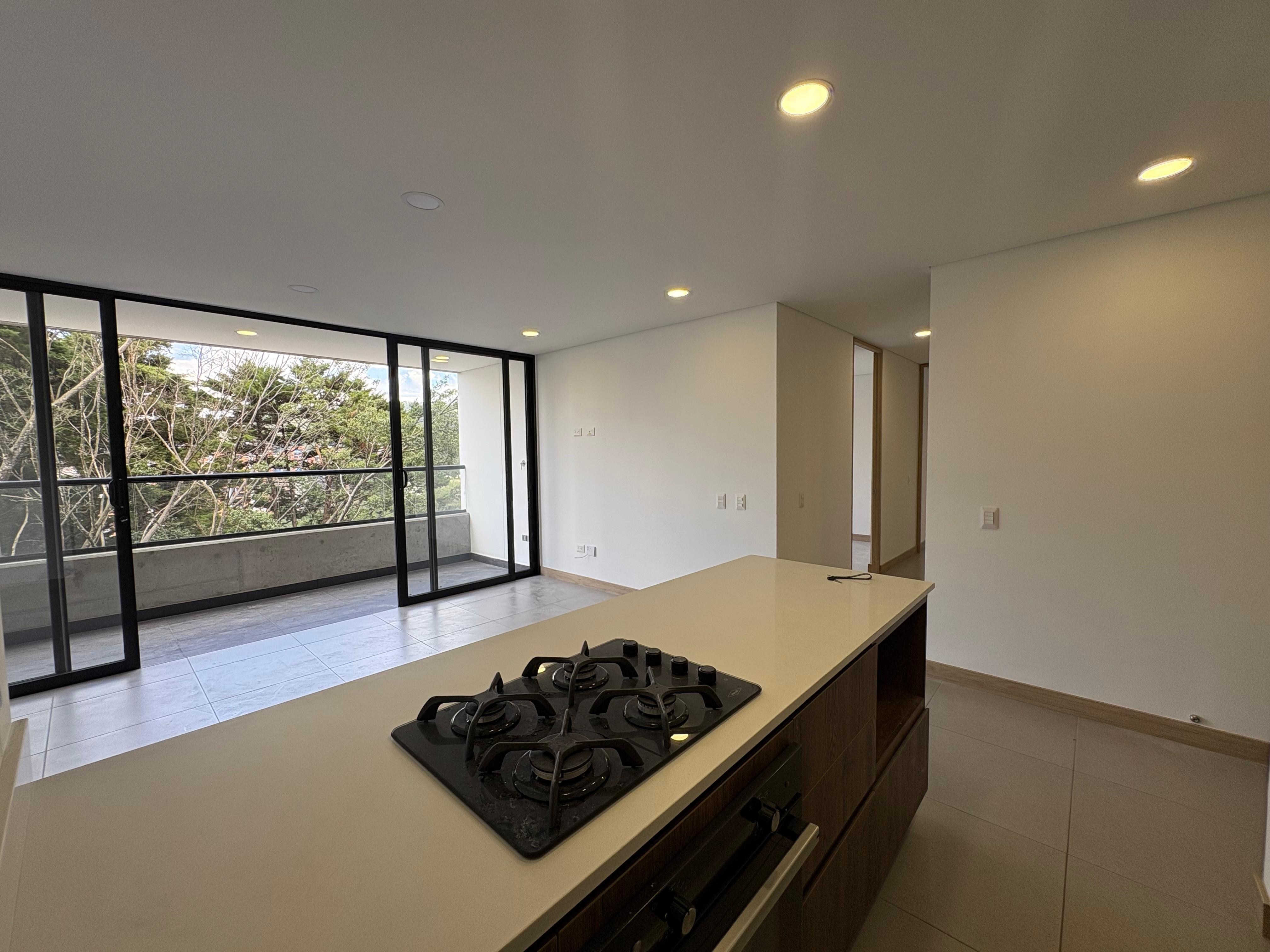 ARRIENDO APARTAMENTO, POBLADO CALERA