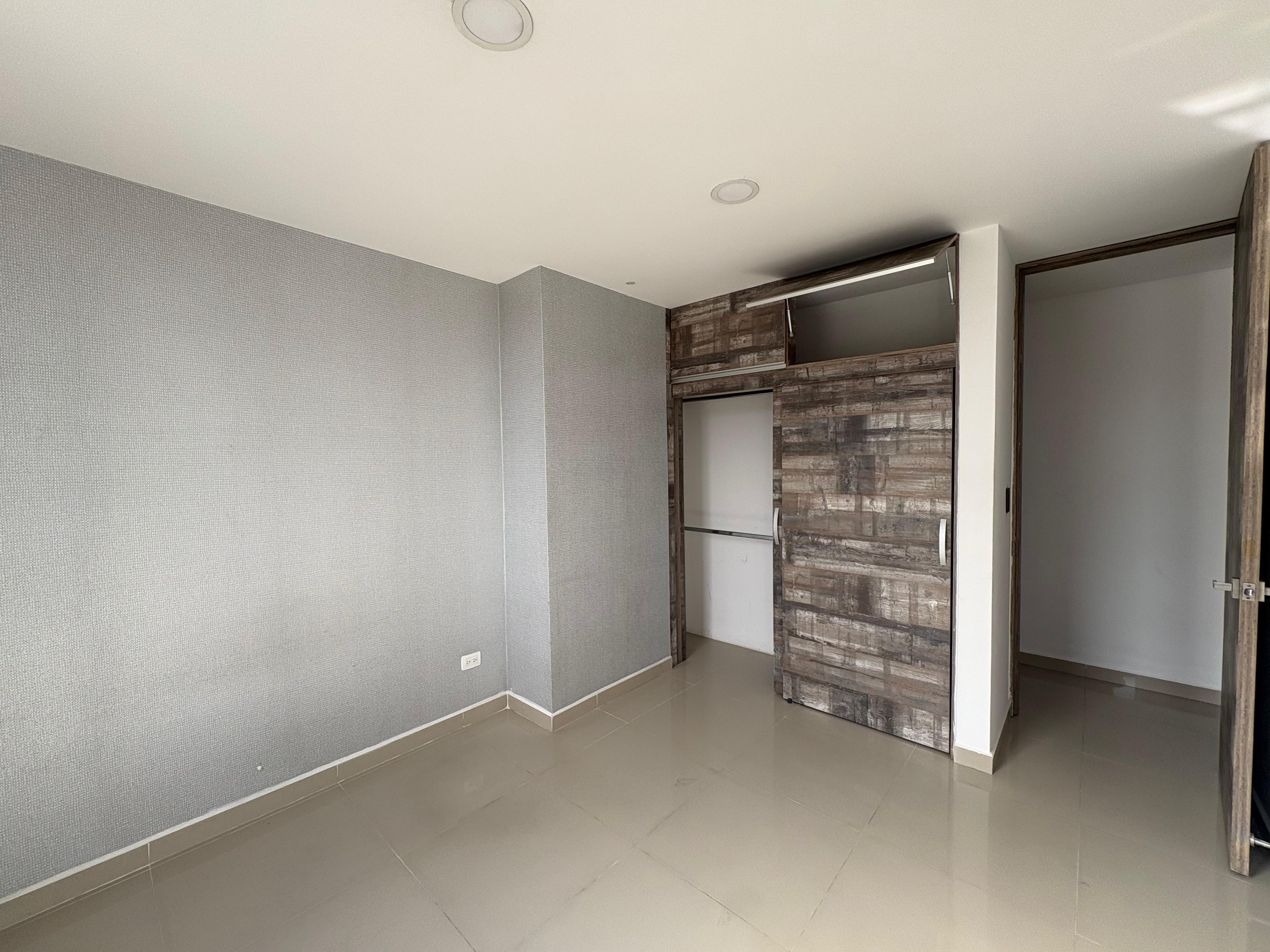 ARRIENDO APARTAMENTO, COLORES