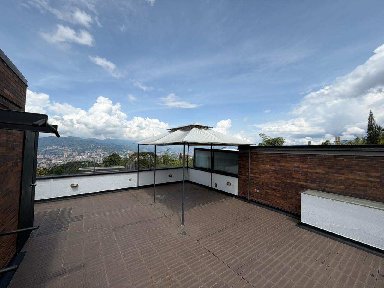 ARRIENDO CASA - ENVIGADO