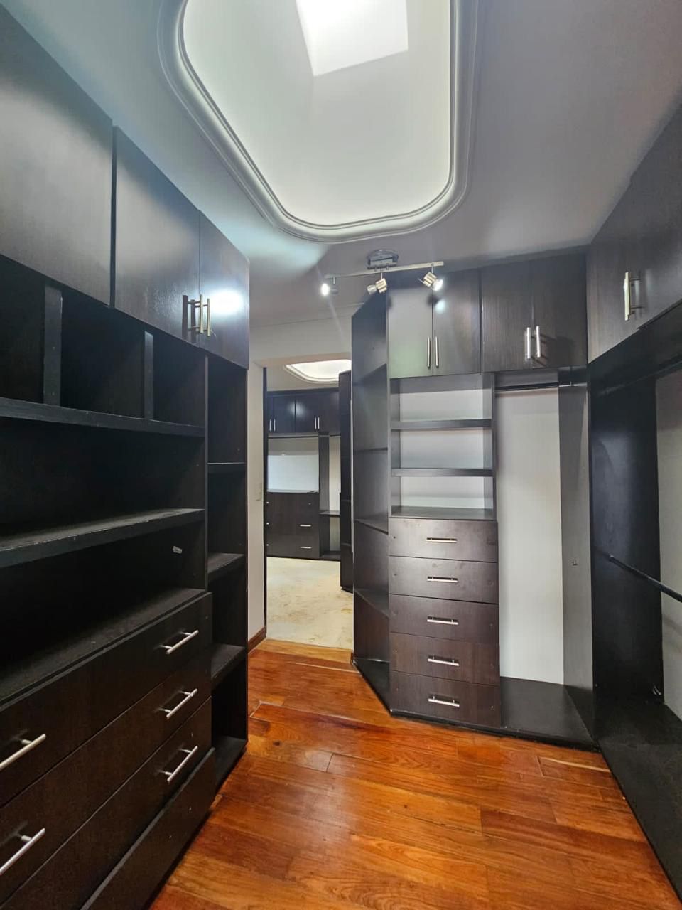 VENTA Y ARRIENDO CASA - POBLADO LA CALERA