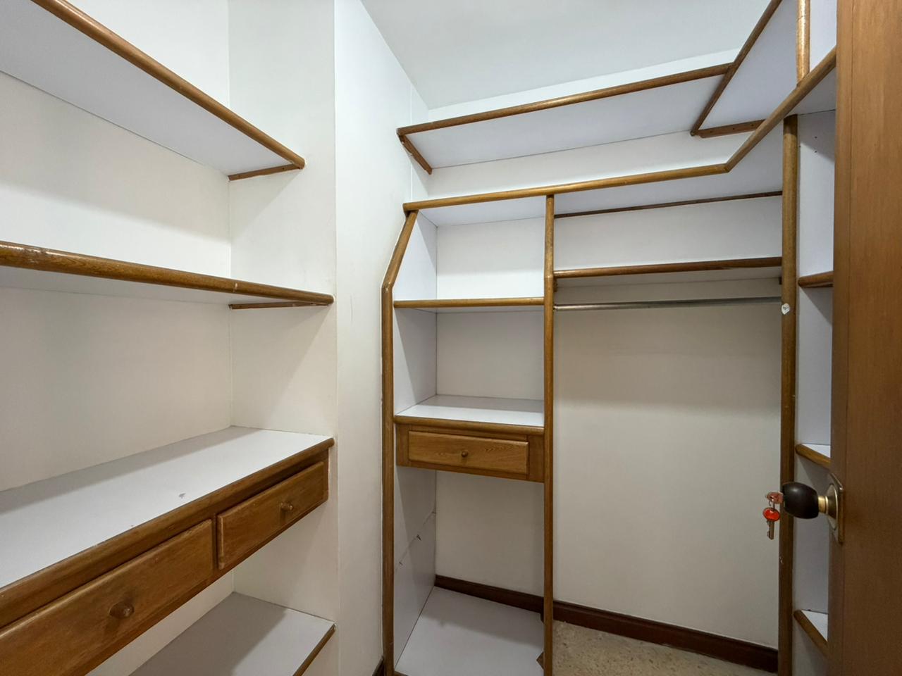 VENTA Y ARRIENDO APARTAMENTO - LAURELES