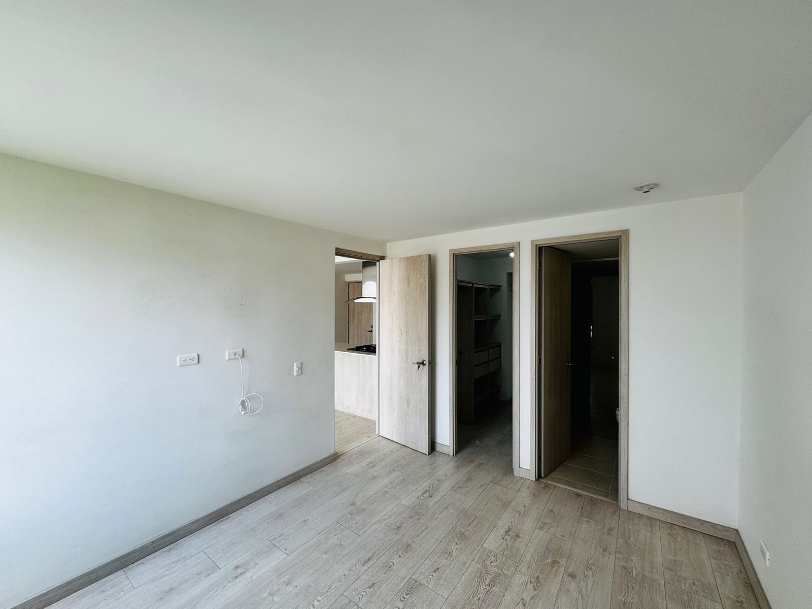 ARRIENDO APARTAMENTO - LOMA LOS BERNAL