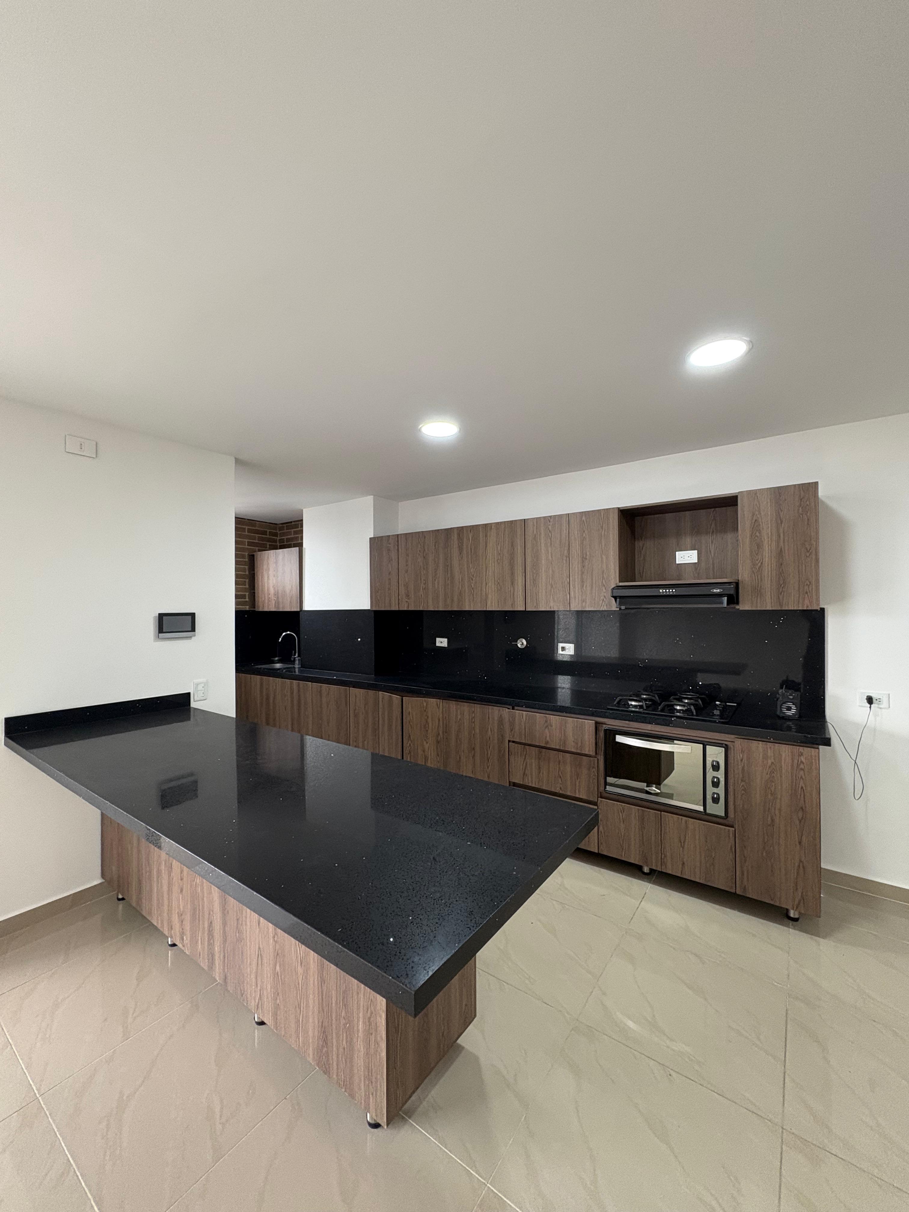 ARRIENDO APARTAMETO, CASTELLANA