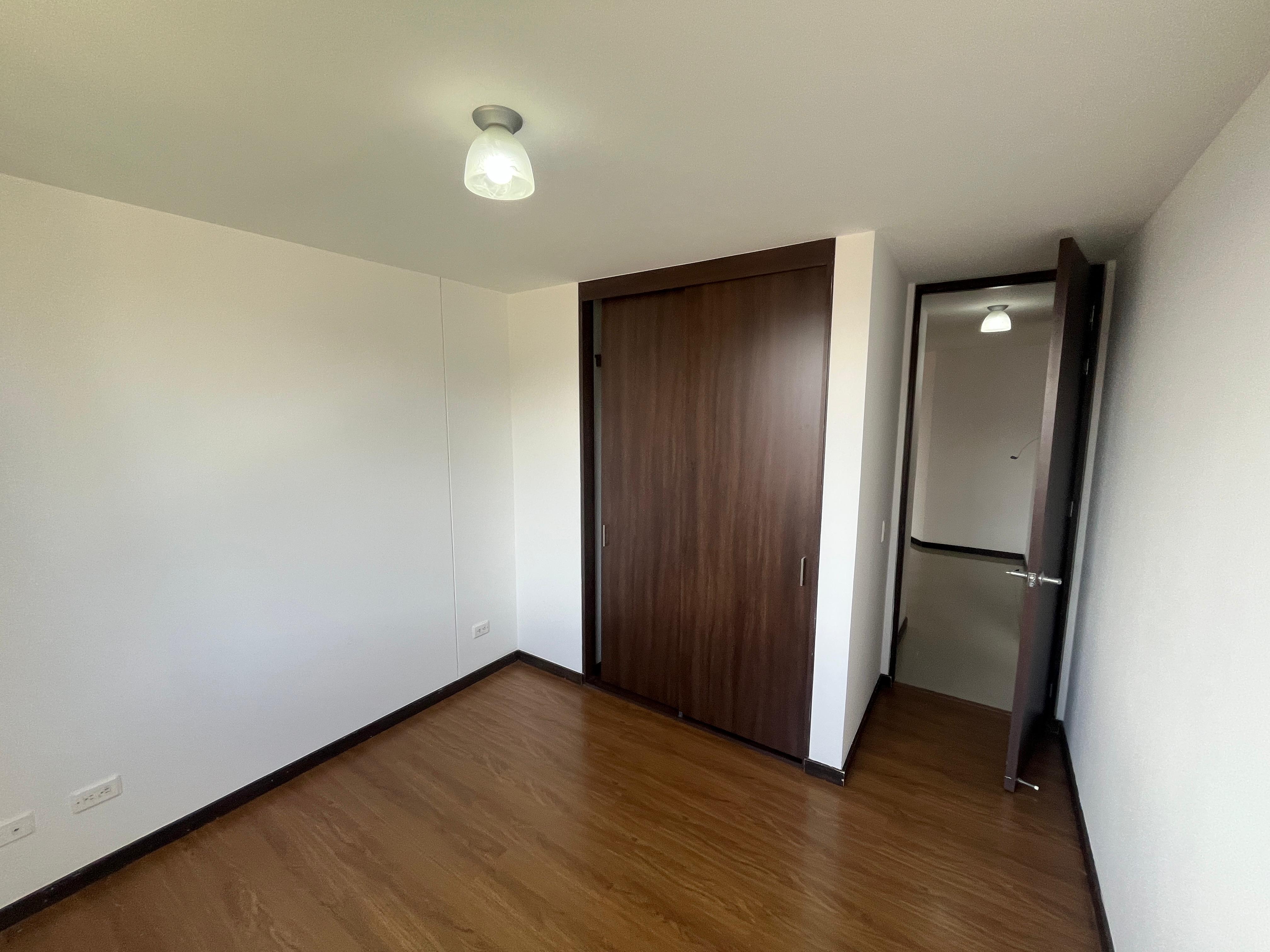ARRIENDO APARTAMENTO - ENVIGADO ESMERALDAL