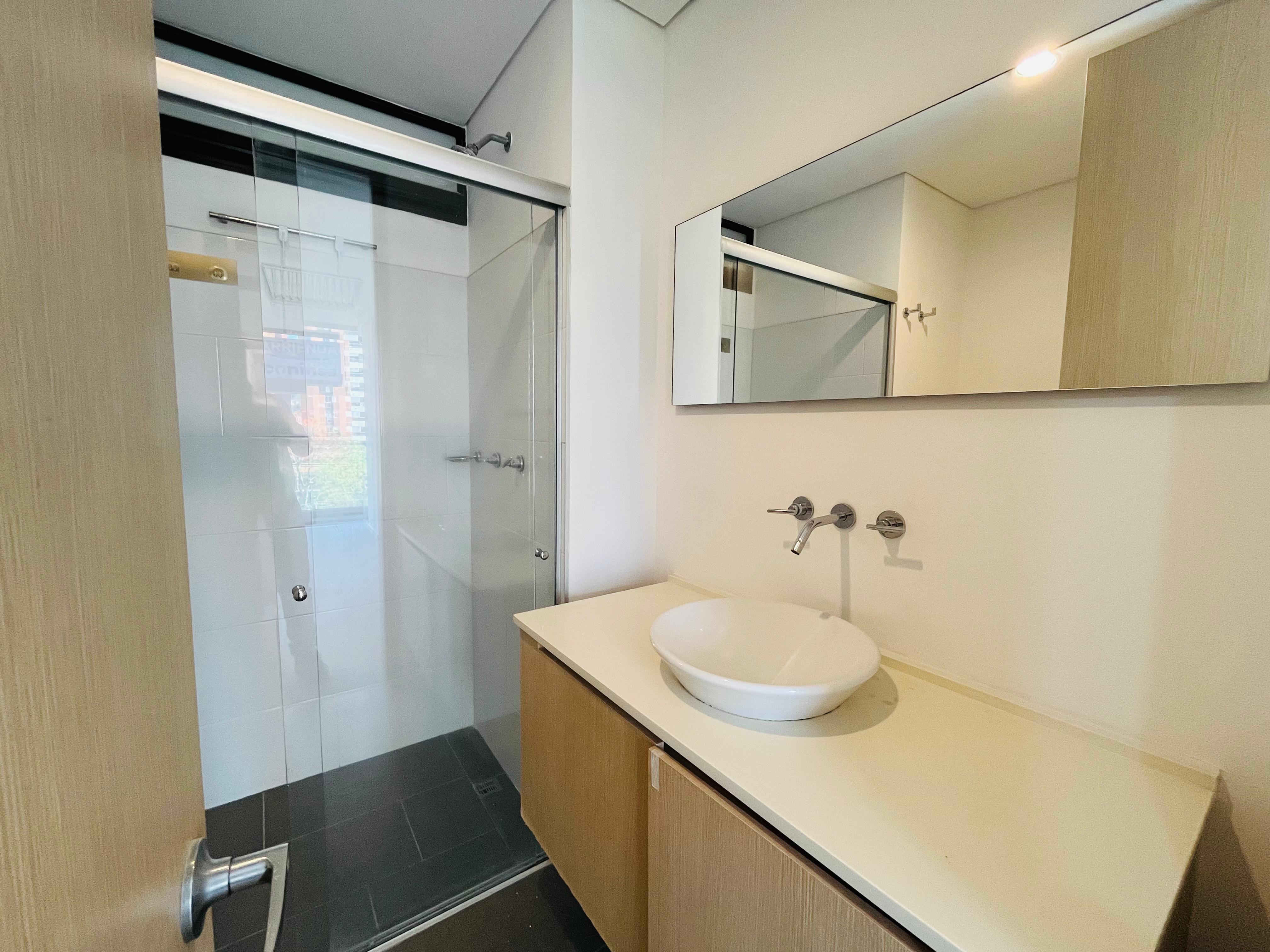 ARRIENDO APARTAESTUDIO - ENVIGADO LOMA DE LAS BRUJAS