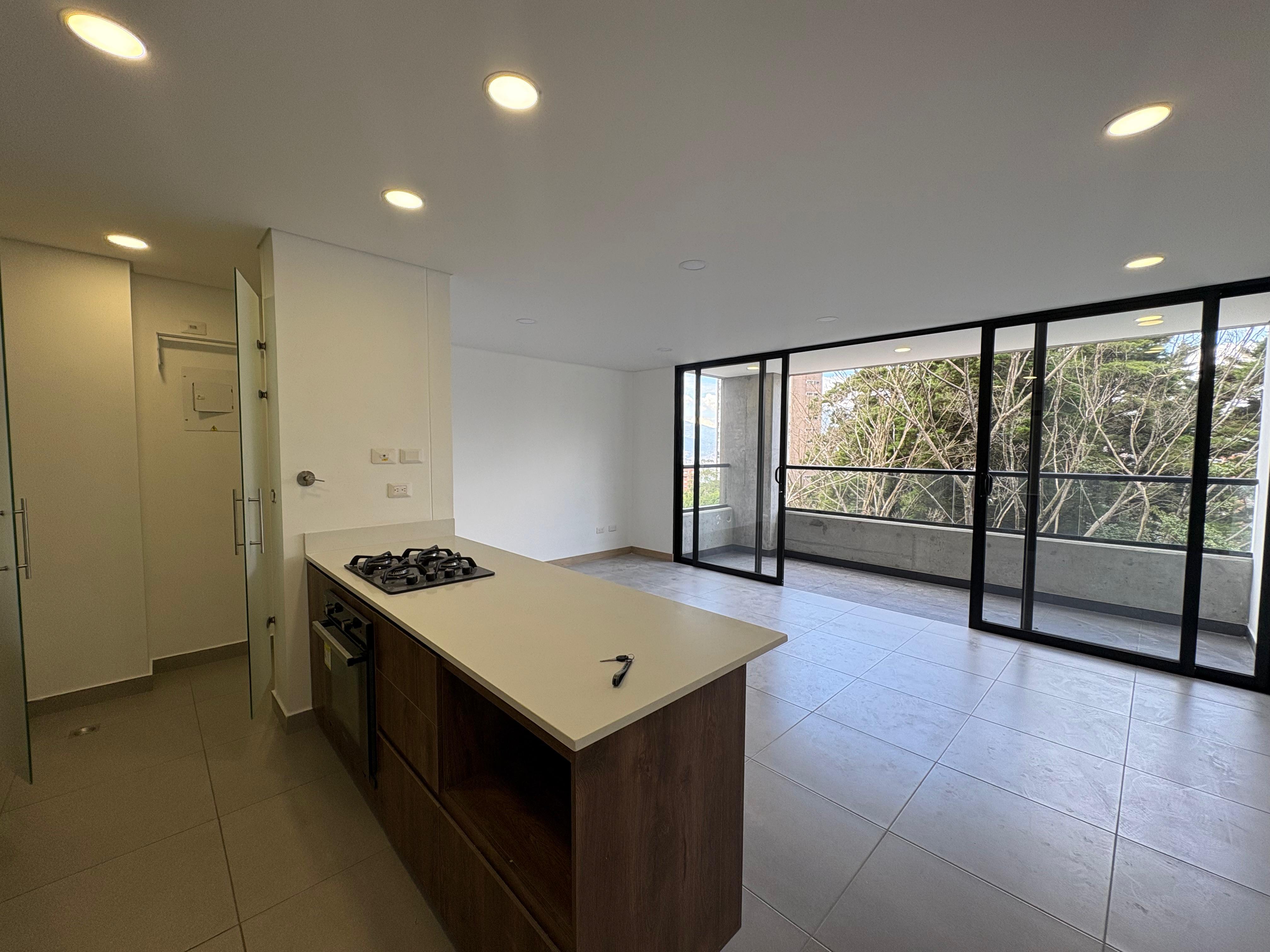 ARRIENDO APARTAMENTO, POBLADO CALERA