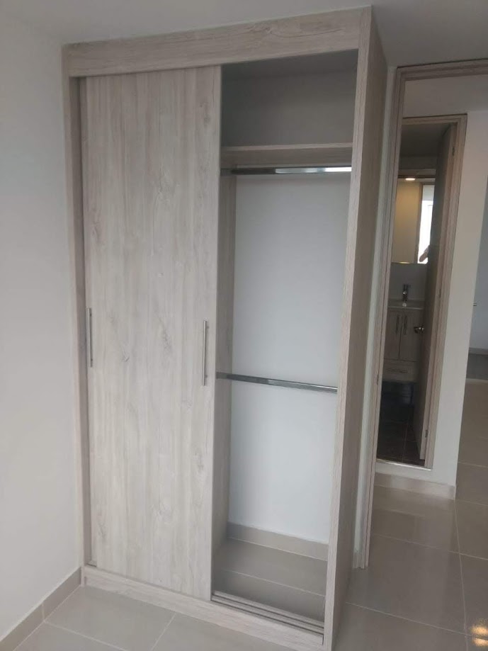 ARRIENDO APARTAMENTO  - LOMA DE LOS BERNAL