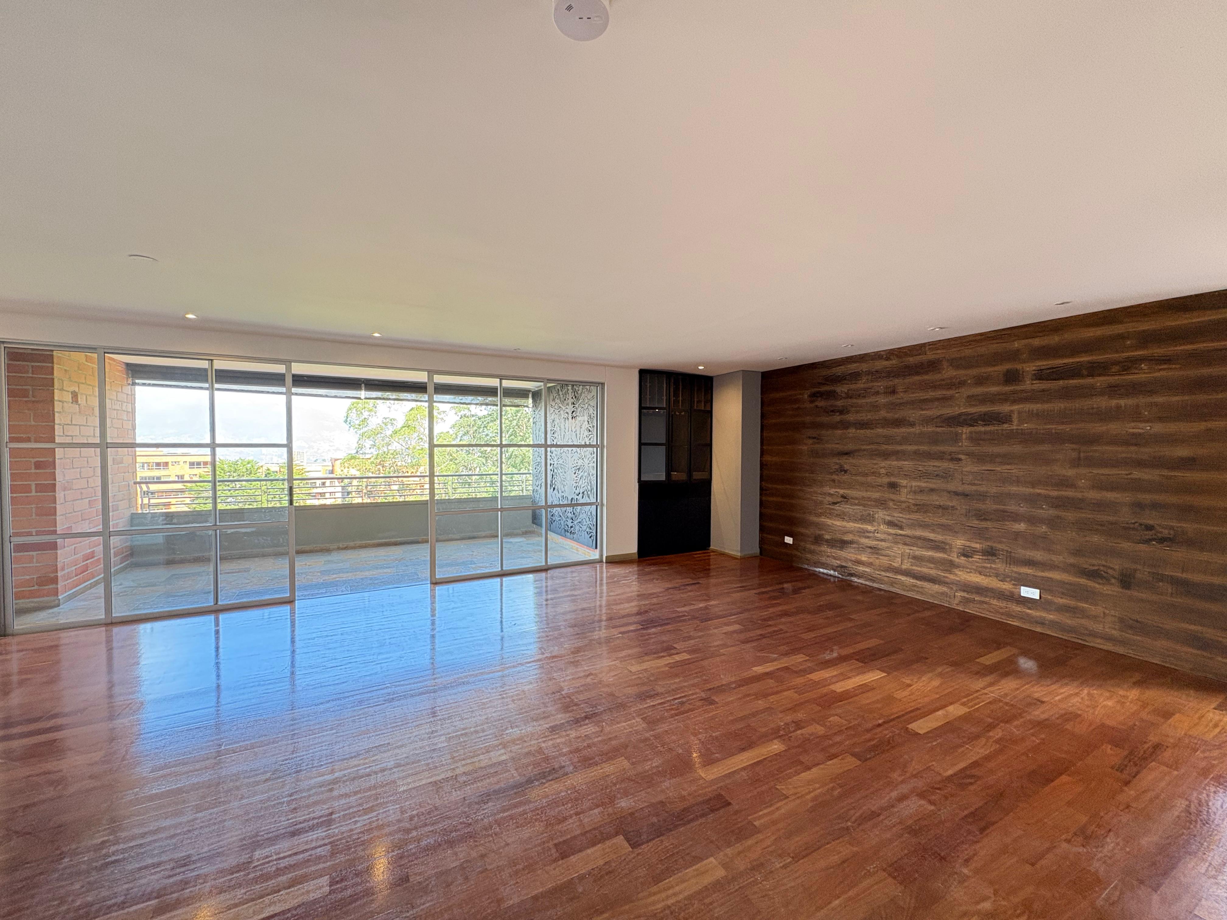 ARRIENDO APARTAMENTO, POBLADO CALERA