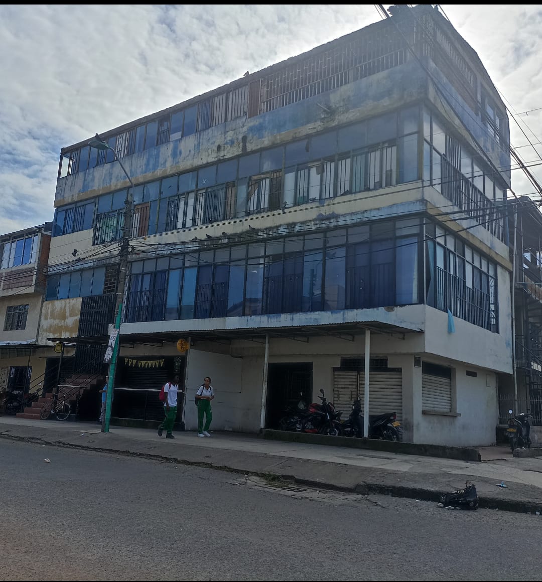 Vendo Edificio Esquinero En Unión de Vivienda, Cali