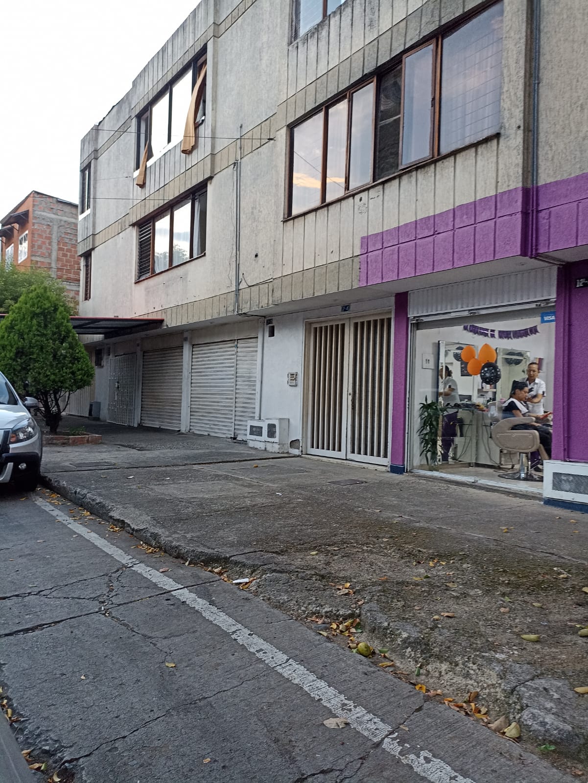 Vendo Edificio Esquinero 3 Niveles En Junín, Cali