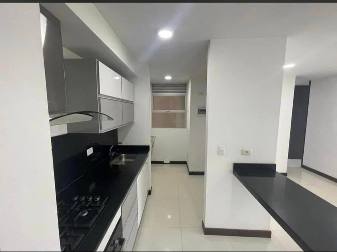 Apartamento en cerritos, piso 13!!