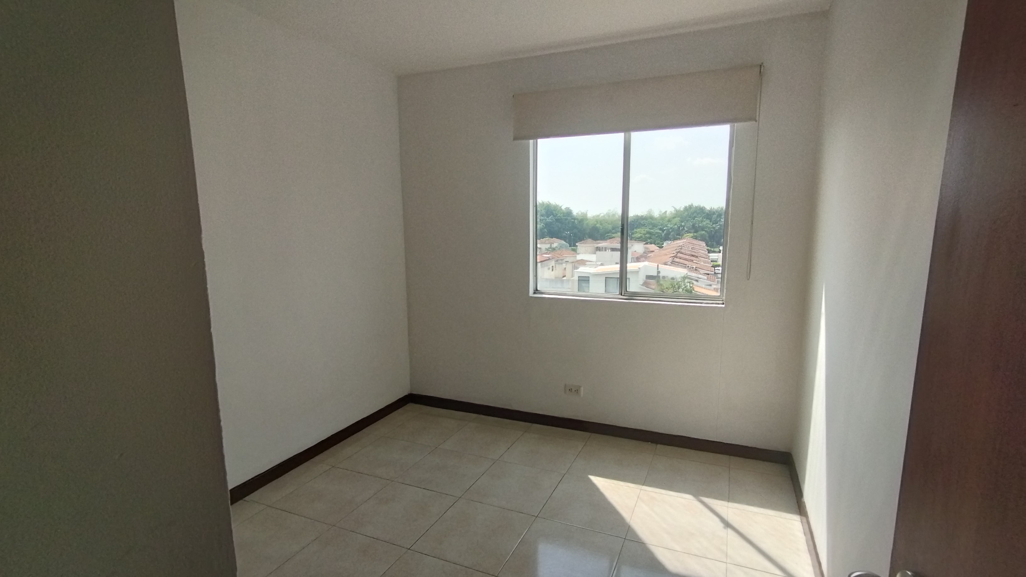 APARTAMENTO EN VENTA EN TORRES DE SANTORINO CALI