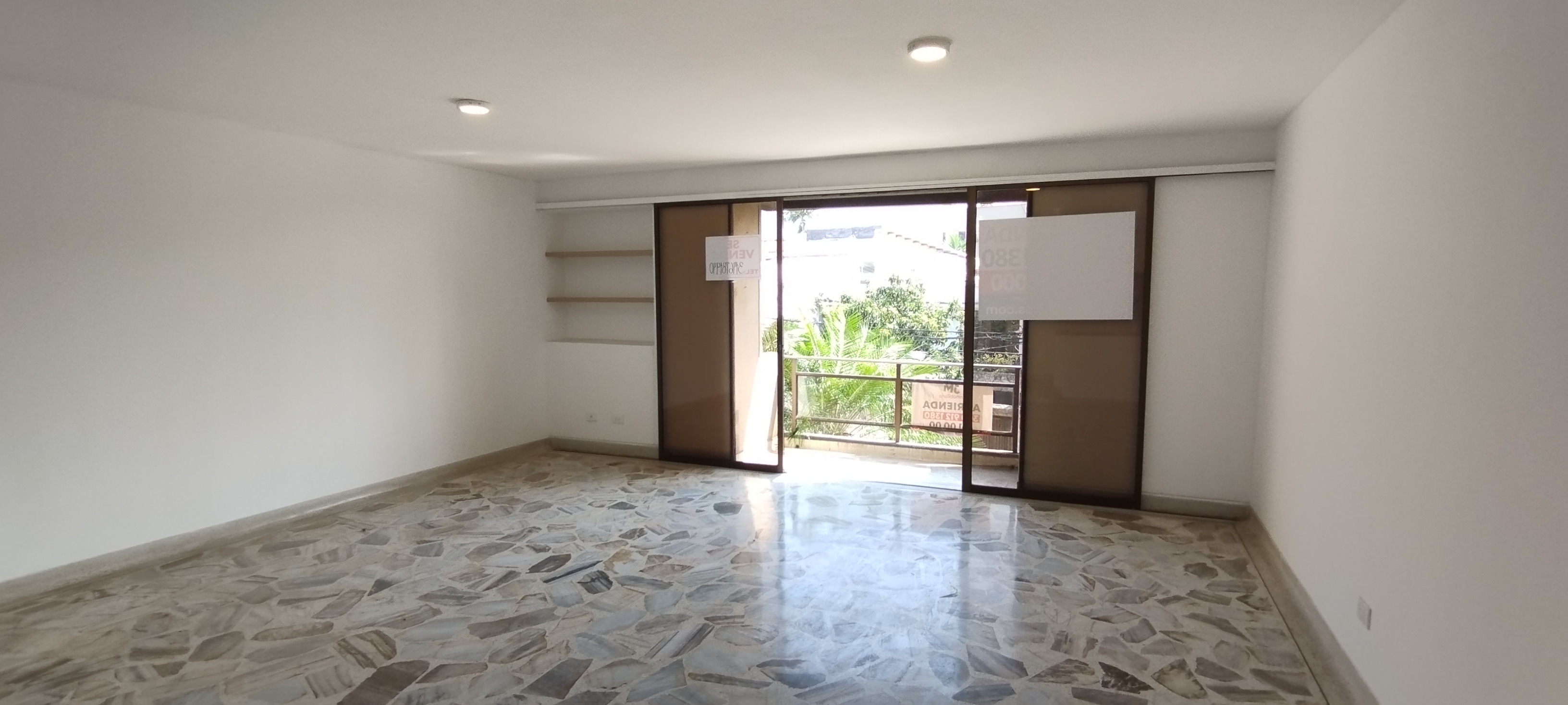 APARTAMENTO EN LA ARBOLEDA CALI