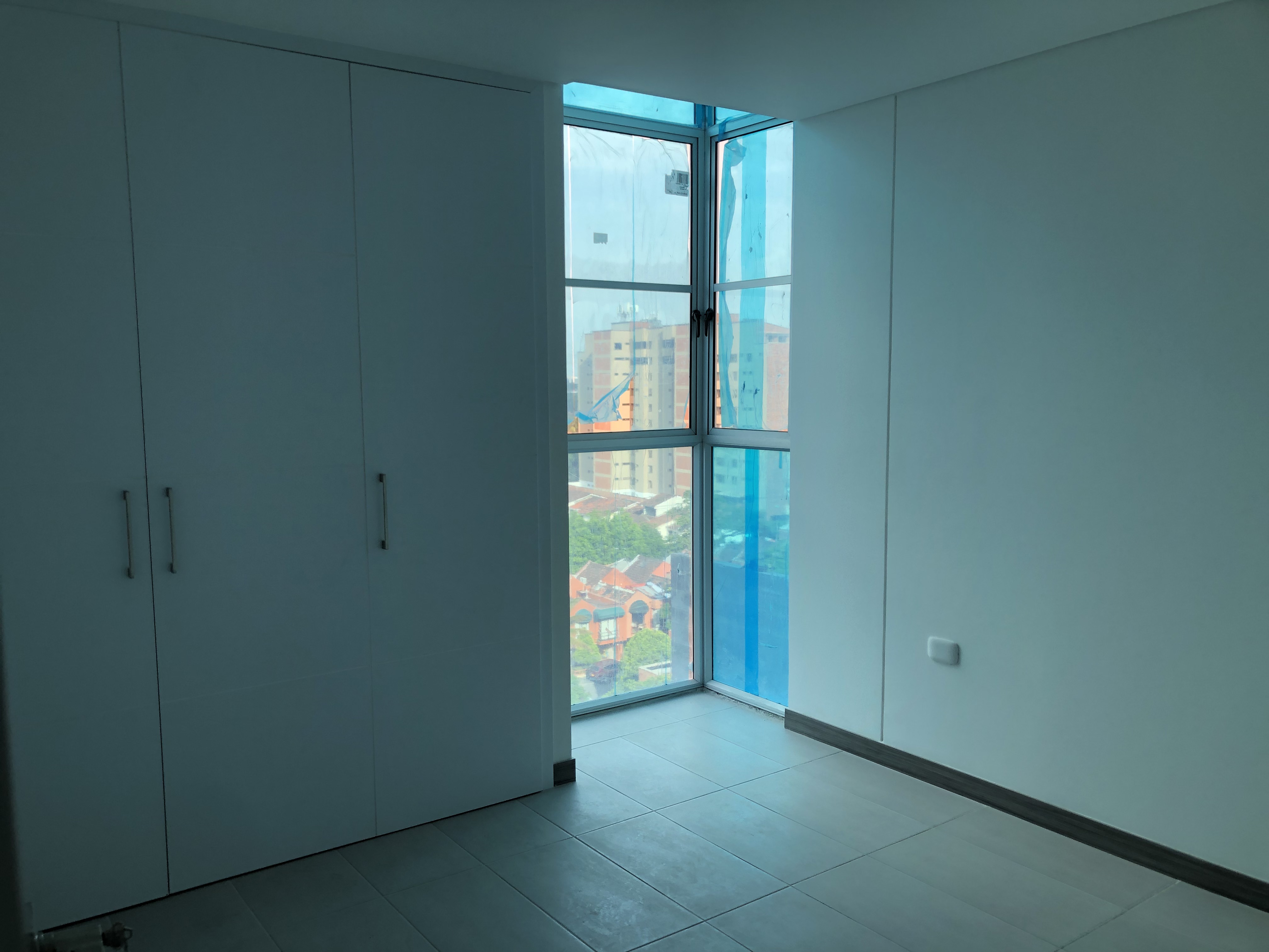 APARTAMENTO EN VENTA EN COLINAS DE GUADALUPE CALI