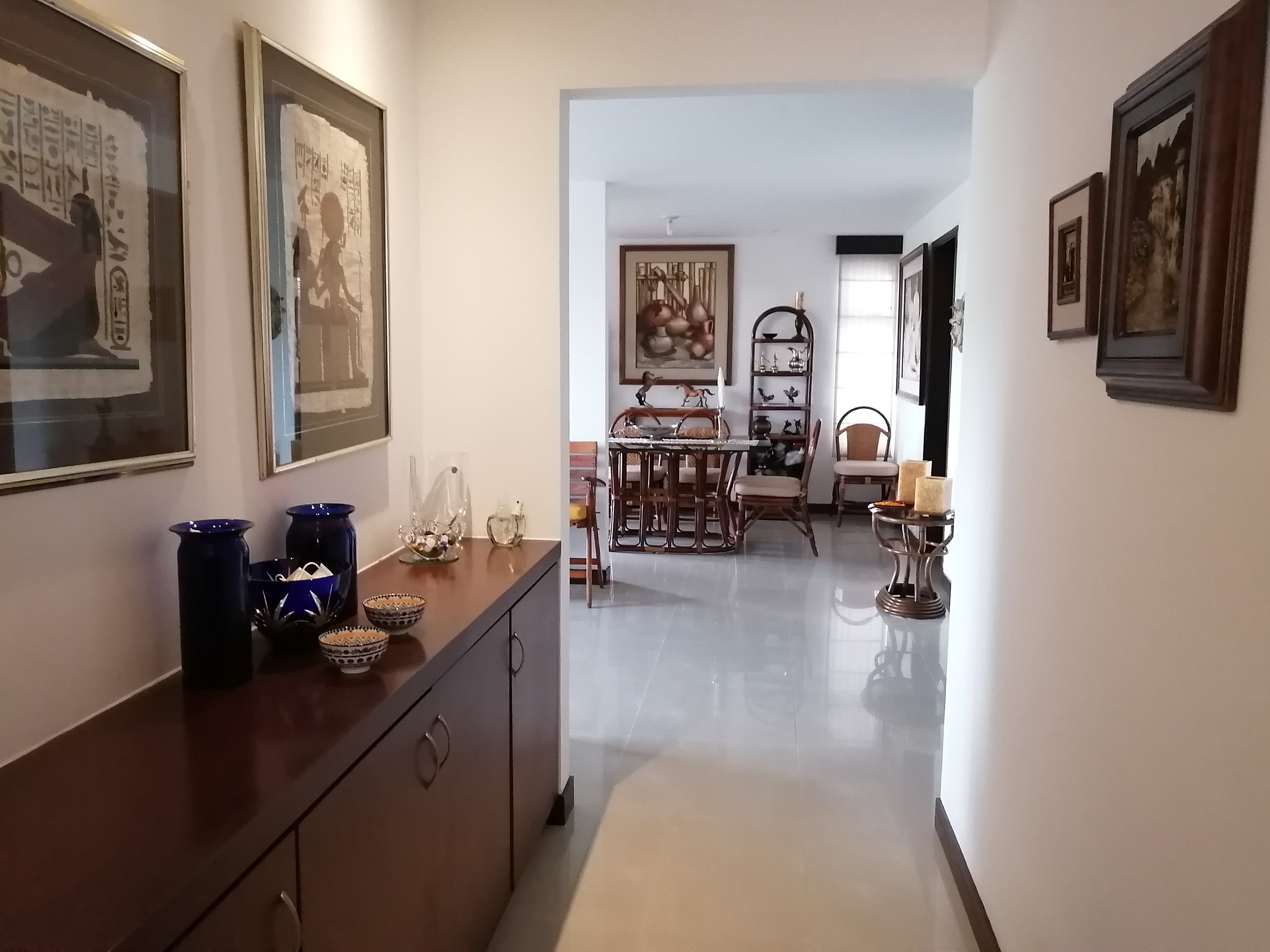 VENDEMOS LINDO APARTAMENTO EN TORRES DE CAMELOT