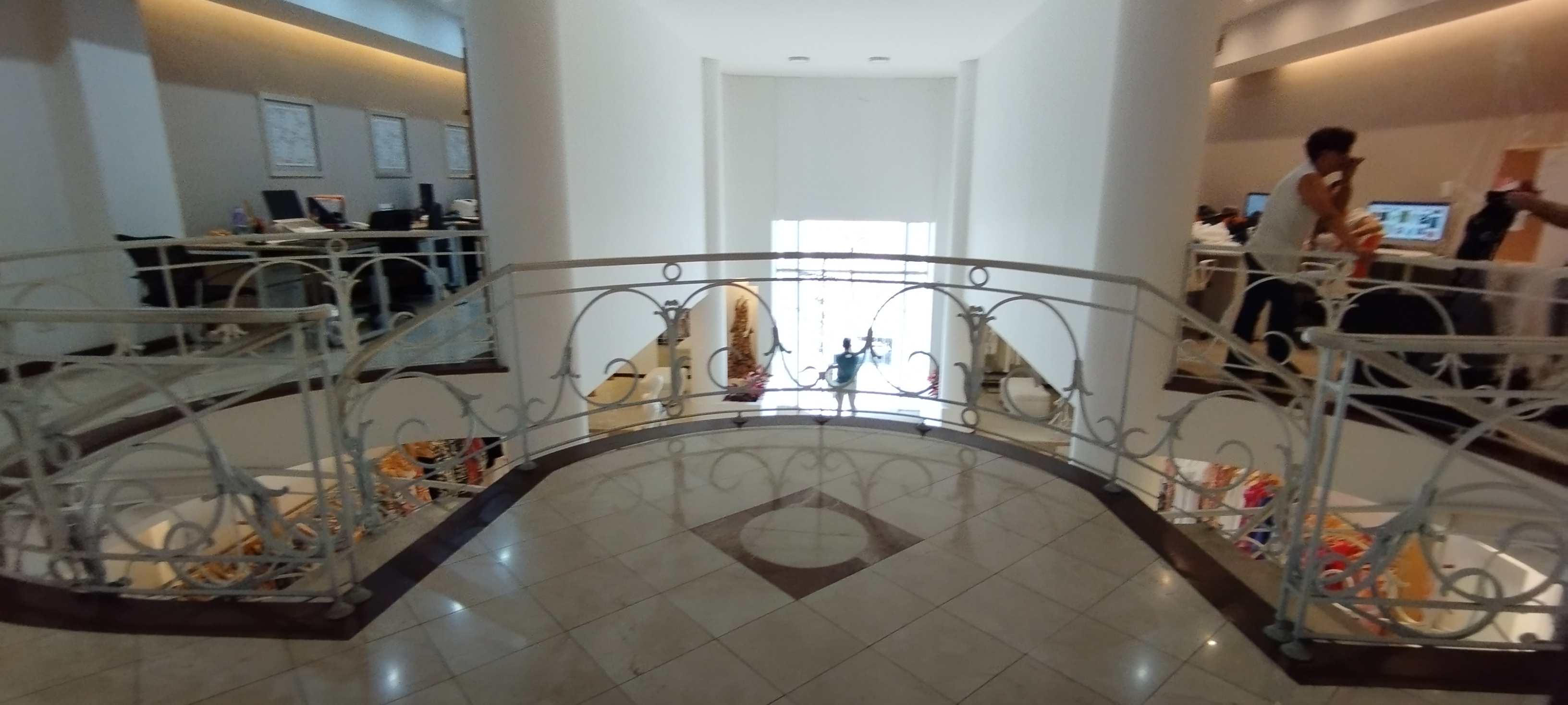 CASA COMERCIAL EN SANTA MONICA NORTE DE CALI