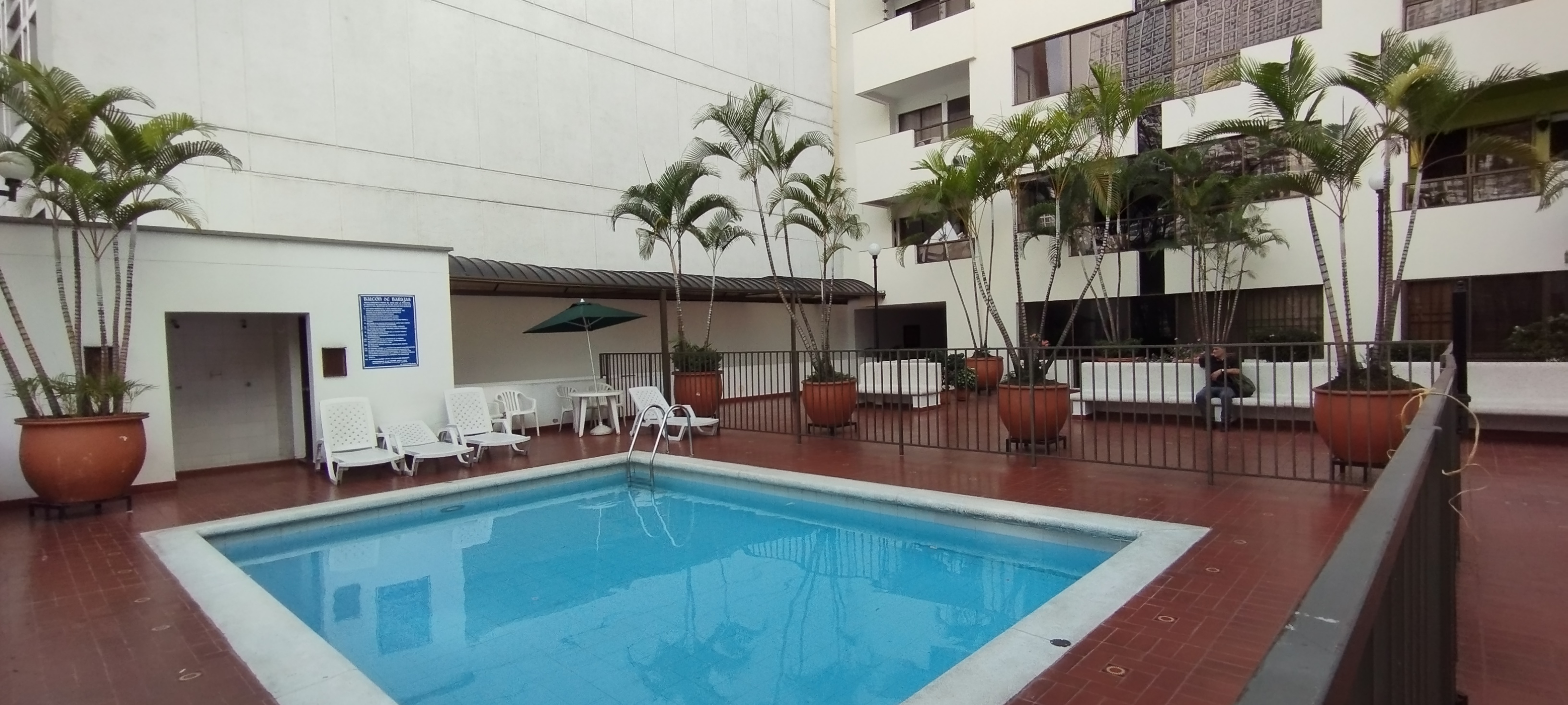 SE VENDE APTO EN EL BARRIO JUANAMBU DE CALI
