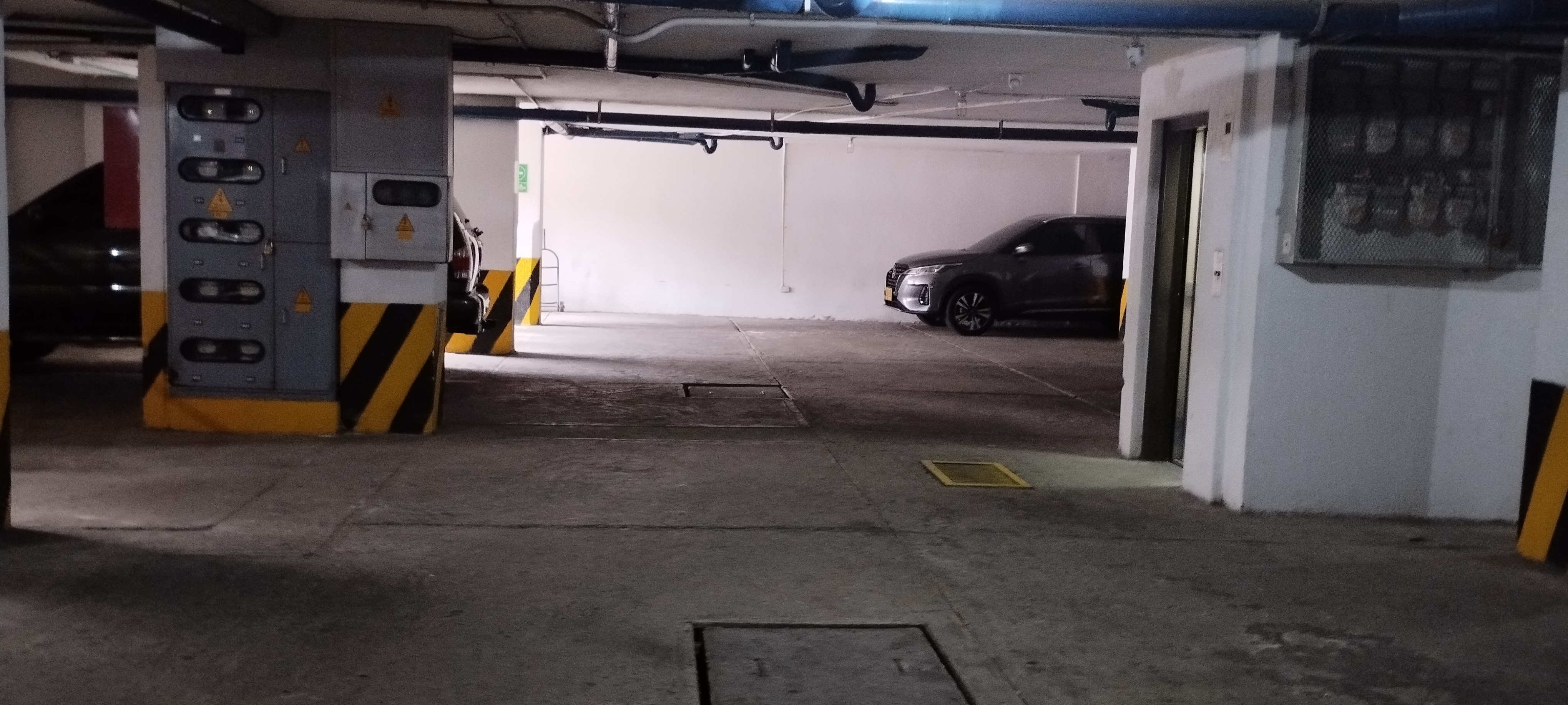 APARTAMENTO EN LA ARBOLEDA CALI