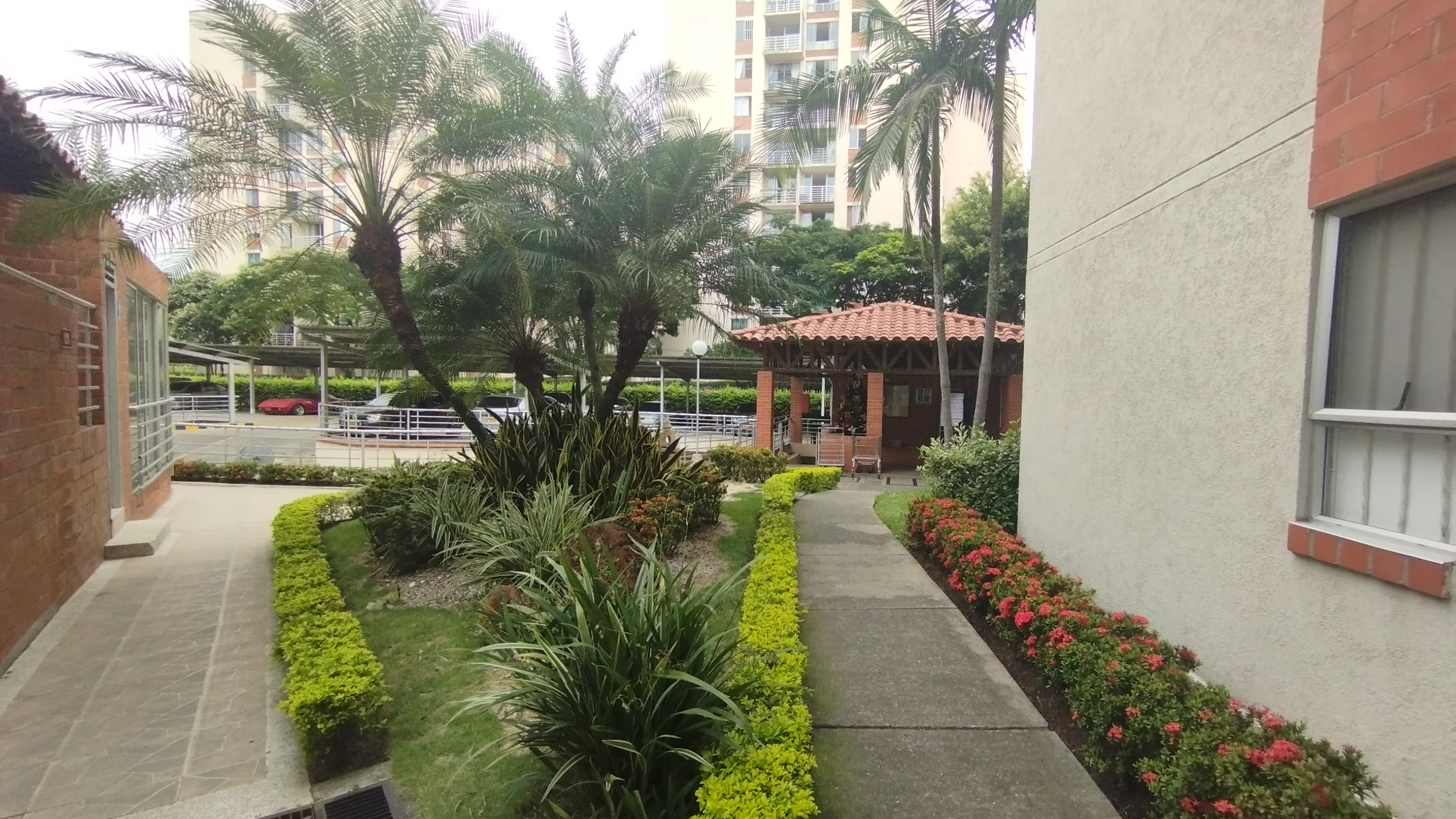 APARTAMENTO EN VENTA EN TORRES DE SANTORINO CALI
