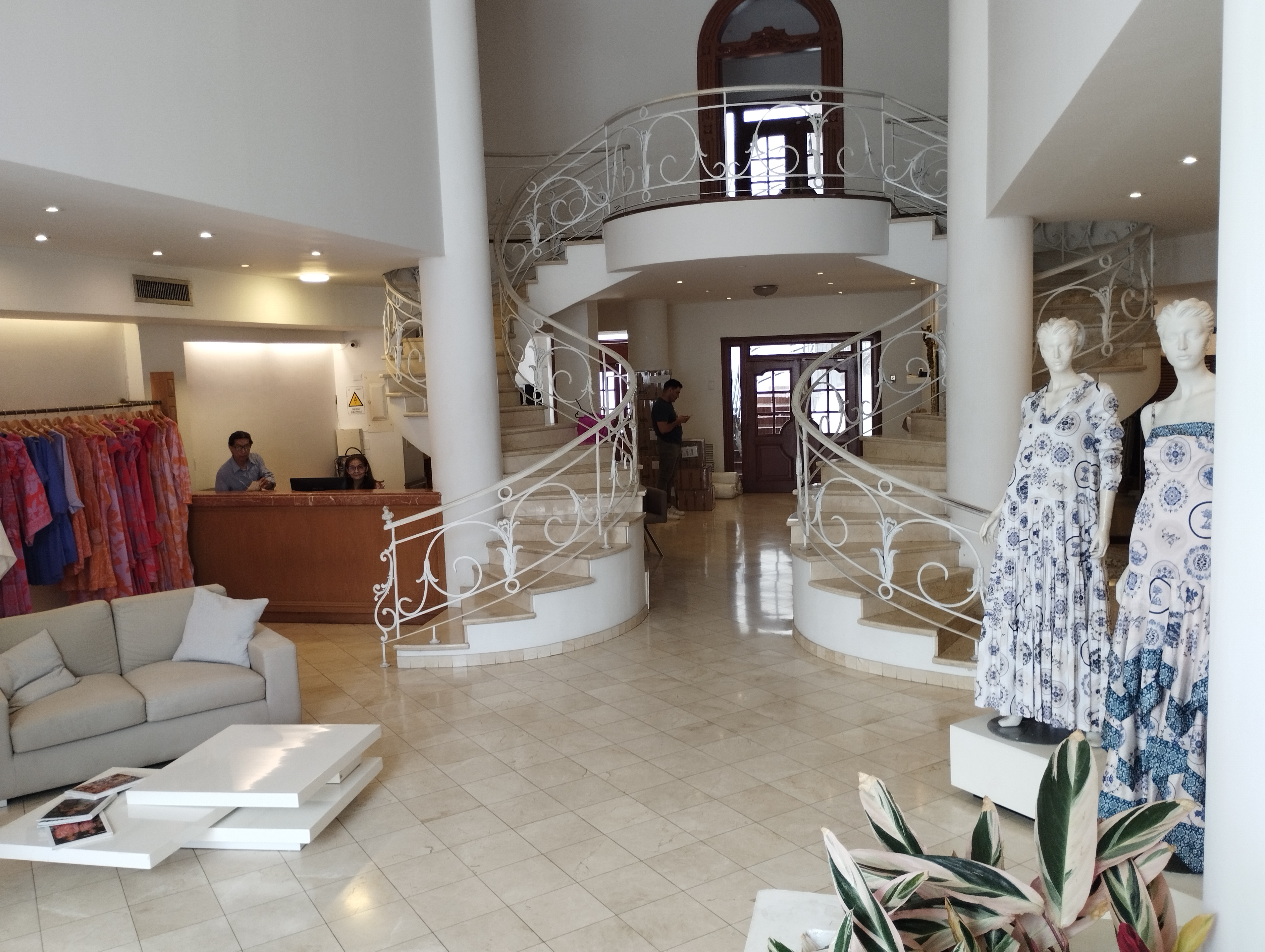CASA COMERCIAL EN SANTA MONICA NORTE DE CALI