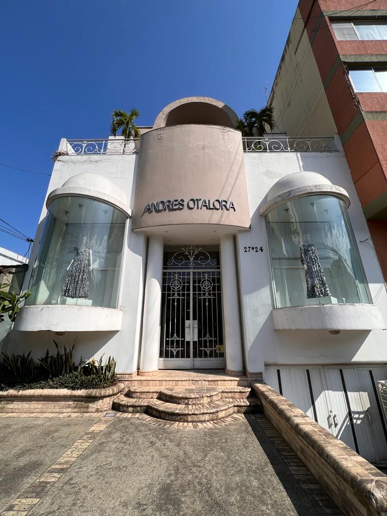 CASA COMERCIAL EN SANTA MONICA NORTE DE CALI