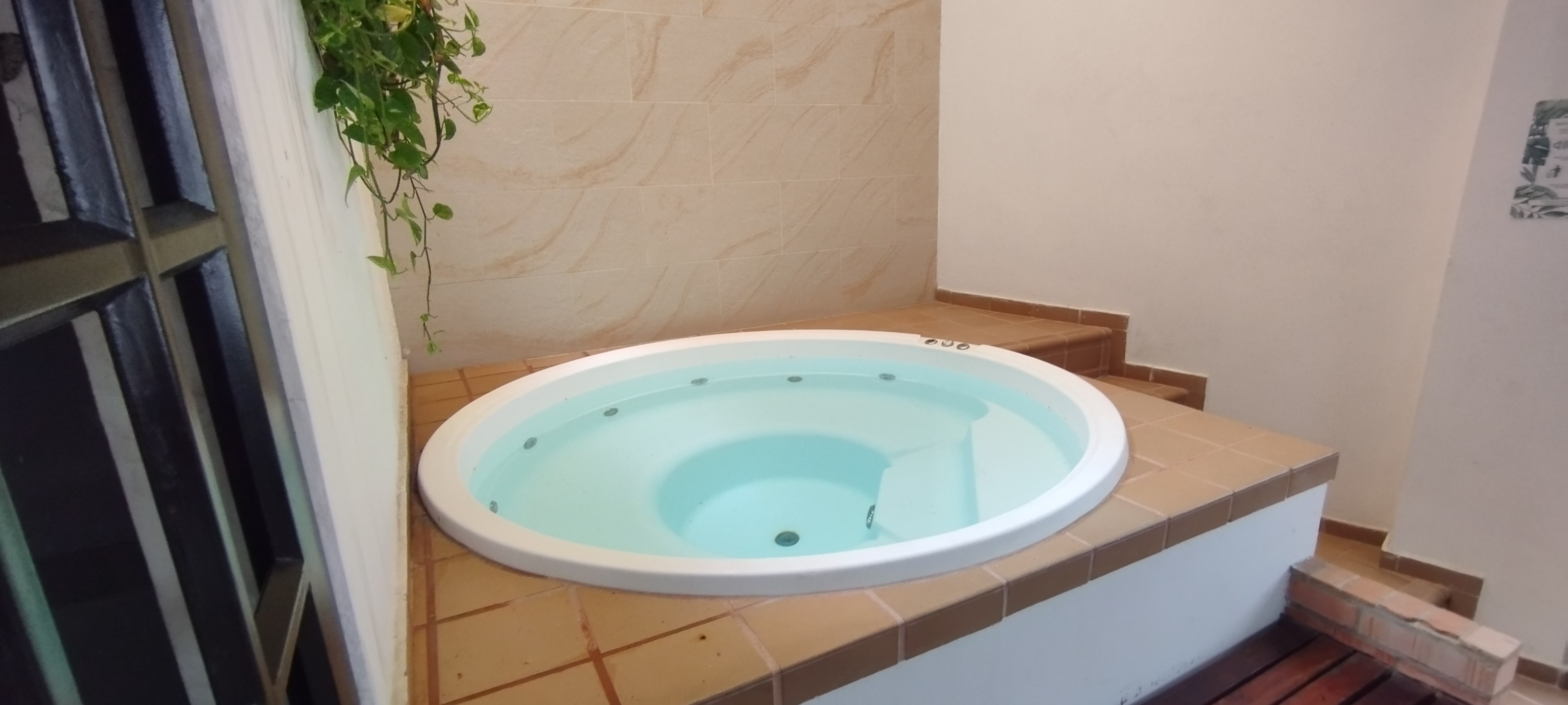 VENDO APARTAMENTO DE DOS DORMITORIOS EN EL BARRIO EL PEÑON - CALI