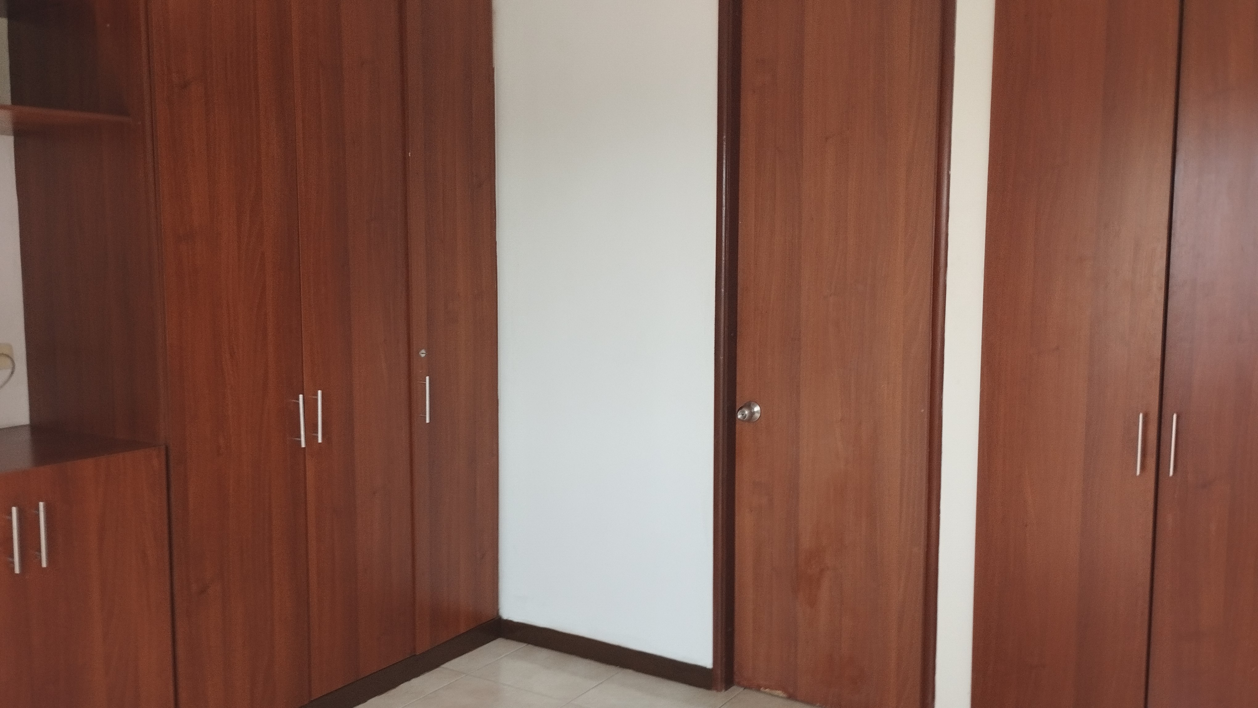 APARTAMENTO EN VENTA EN TORRES DE SANTORINO CALI
