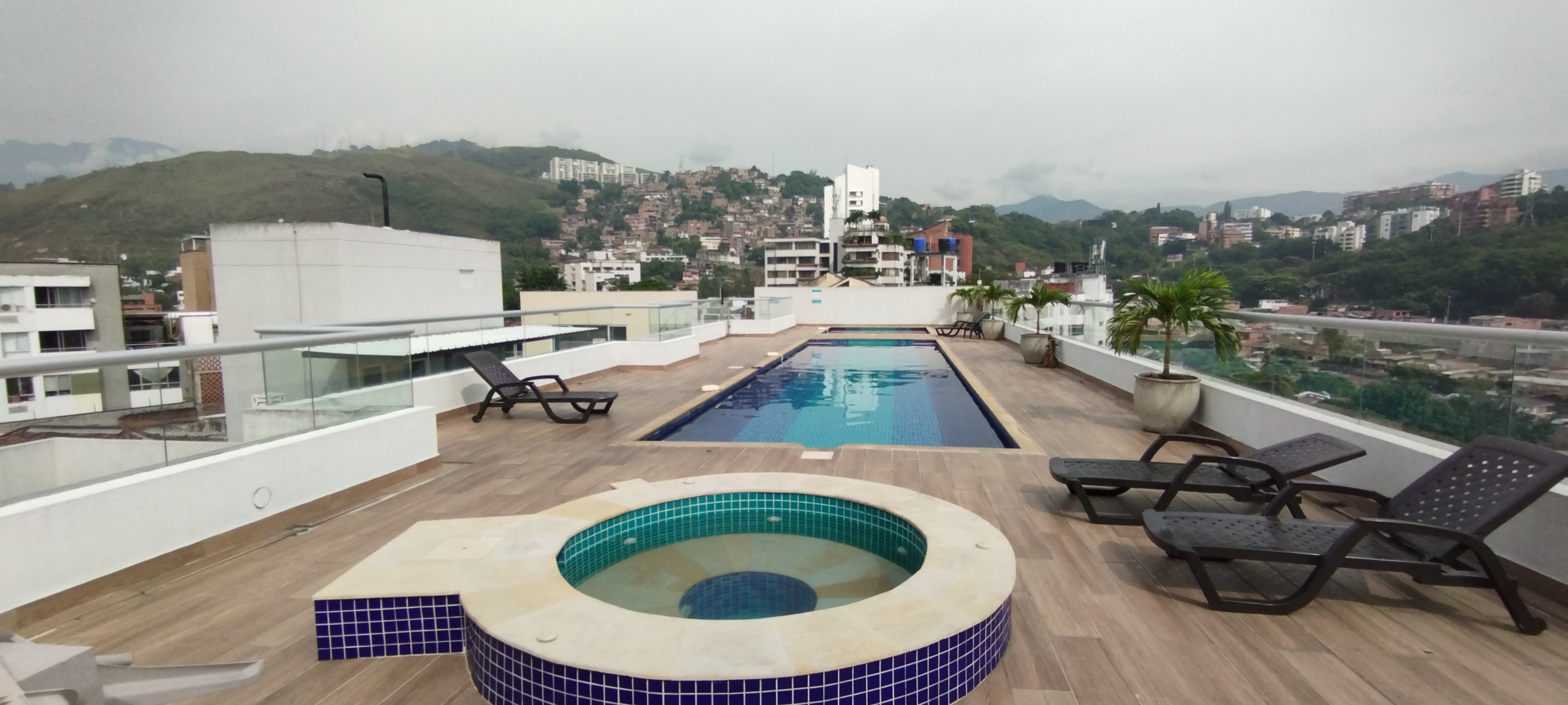 APARTAMENTO EN VENTA EN BARRIO MIRAFLORES EN CALI