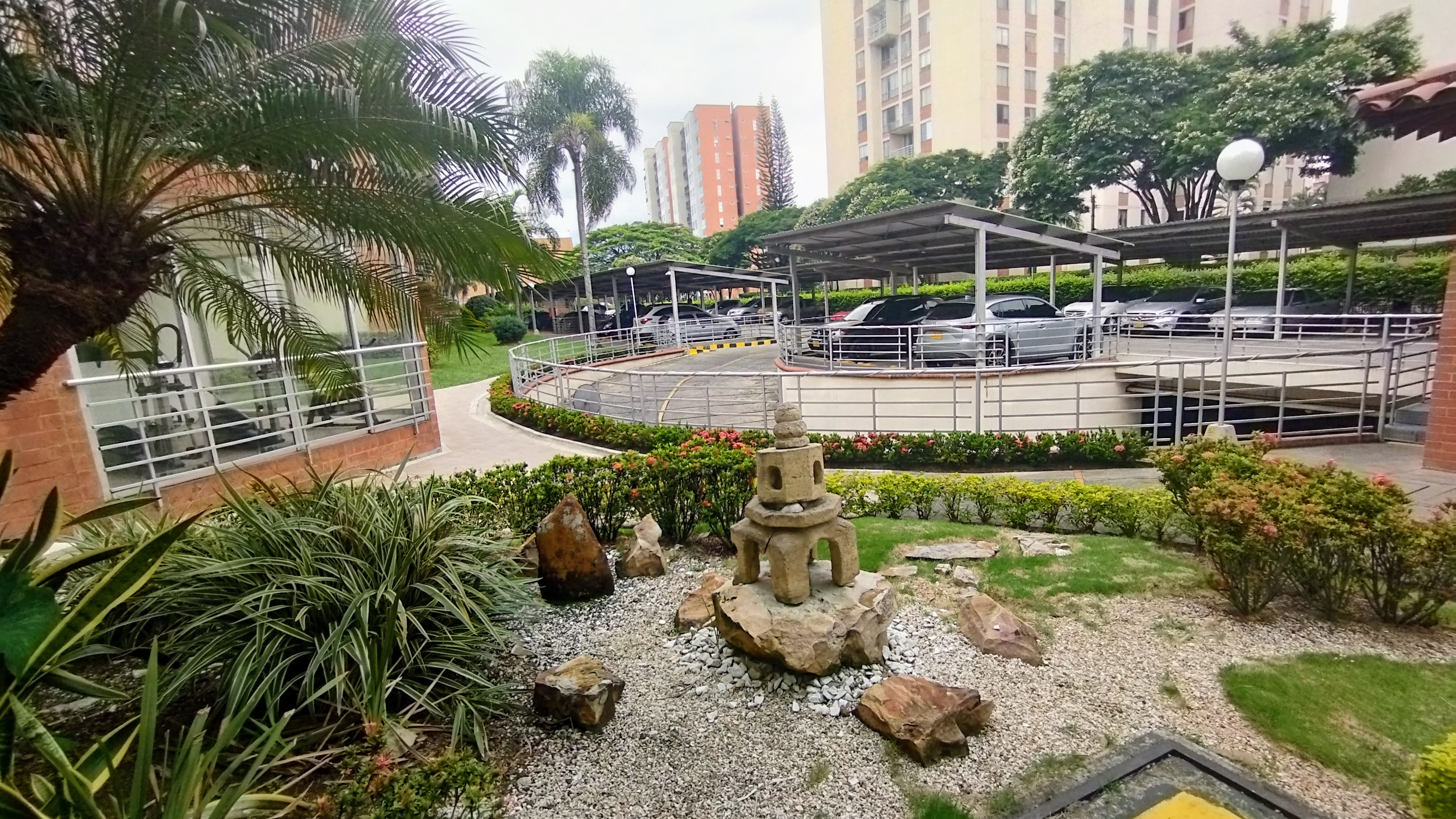 APARTAMENTO EN VENTA EN TORRES DE SANTORINO CALI