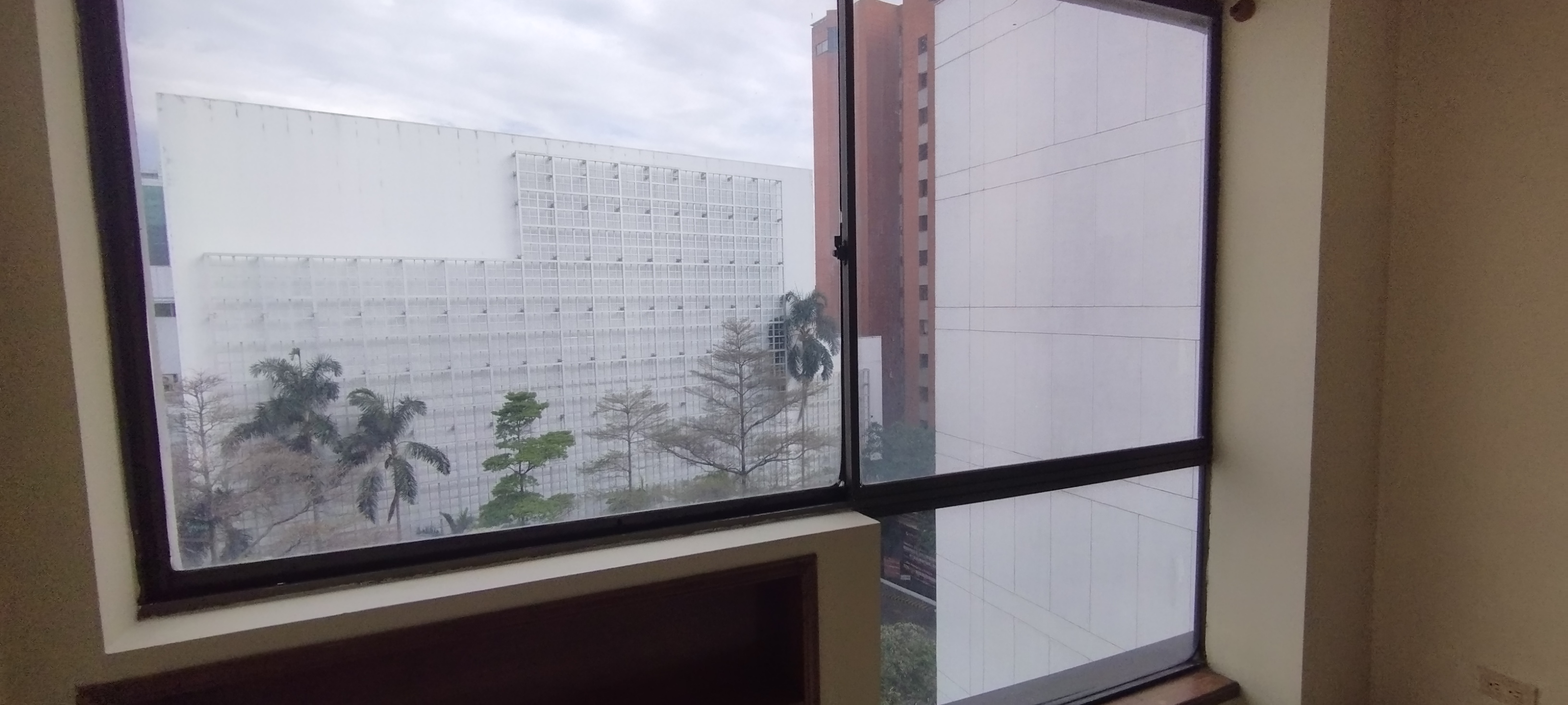 SE VENDE APTO EN EL BARRIO JUANAMBU DE CALI