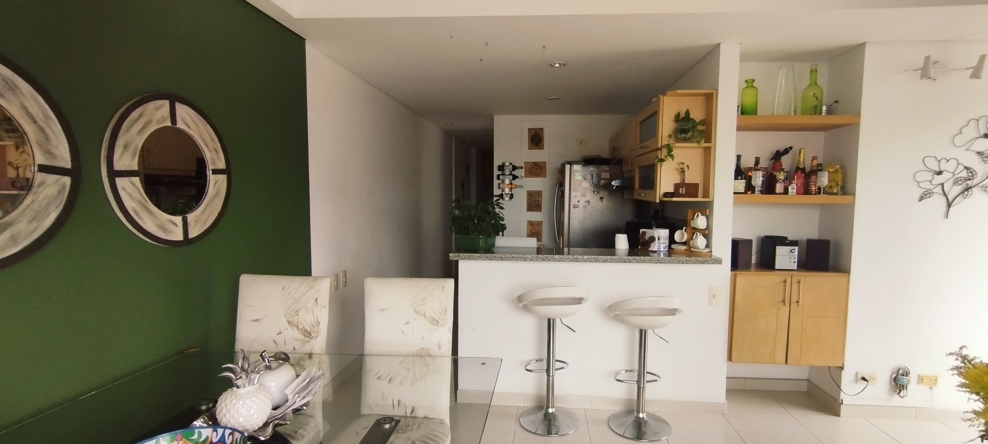 VENDO APARTAMENTO DE DOS DORMITORIOS EN EL BARRIO EL PEÑON - CALI