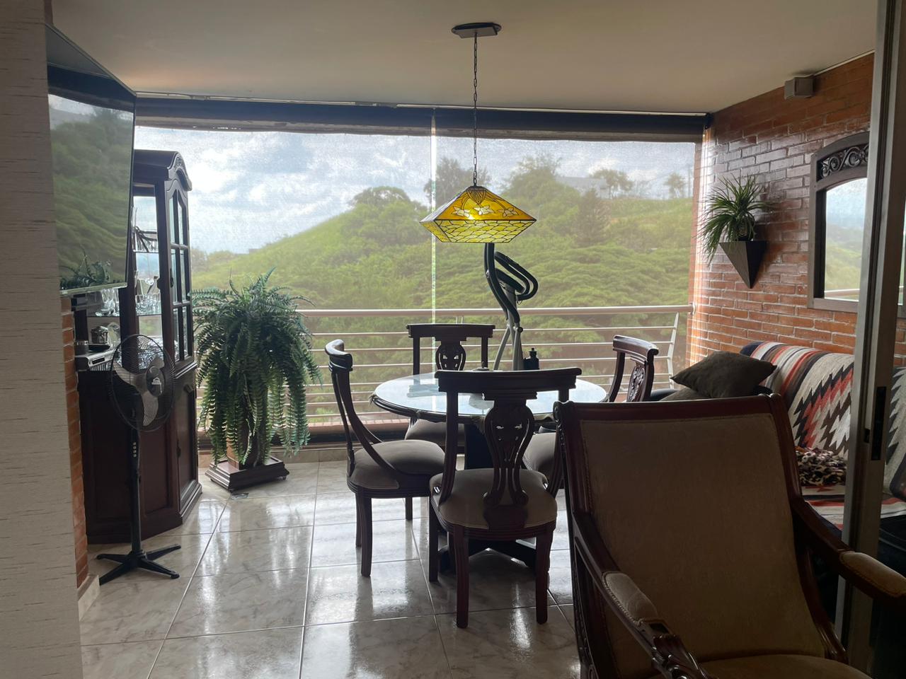 APARTAMENTO EN BARRIO MENGA EN VENTA