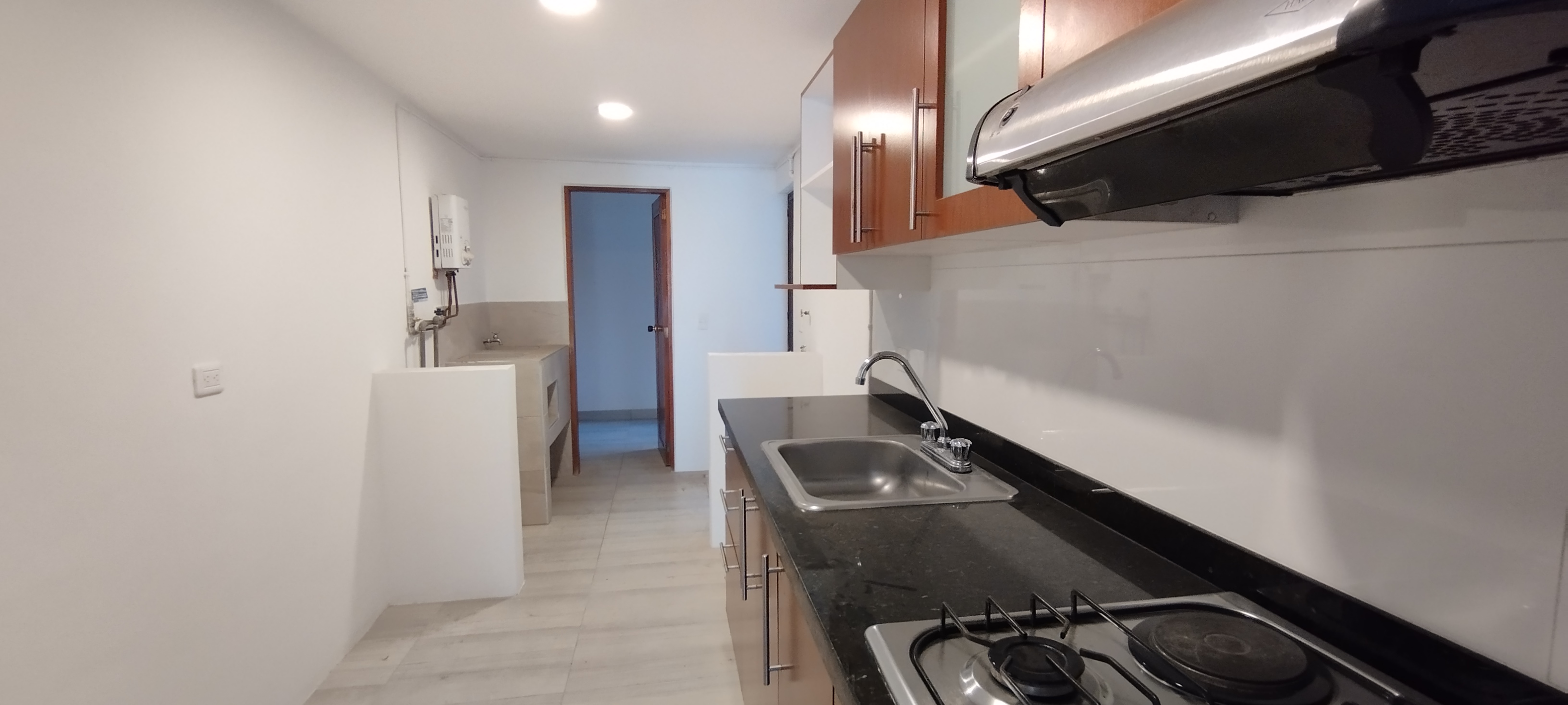 APARTAMENTO EN LA ARBOLEDA CALI