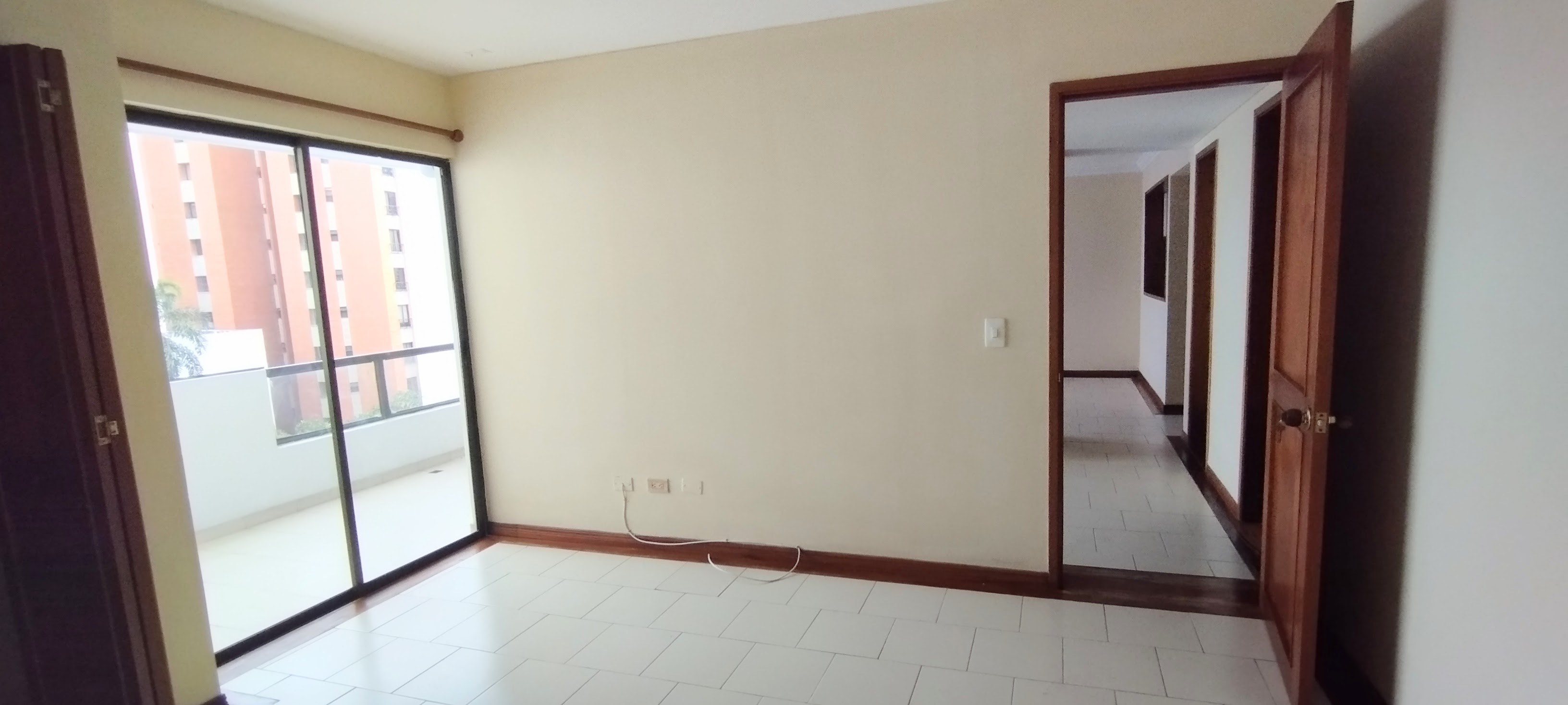 SE VENDE APTO EN EL BARRIO JUANAMBU DE CALI