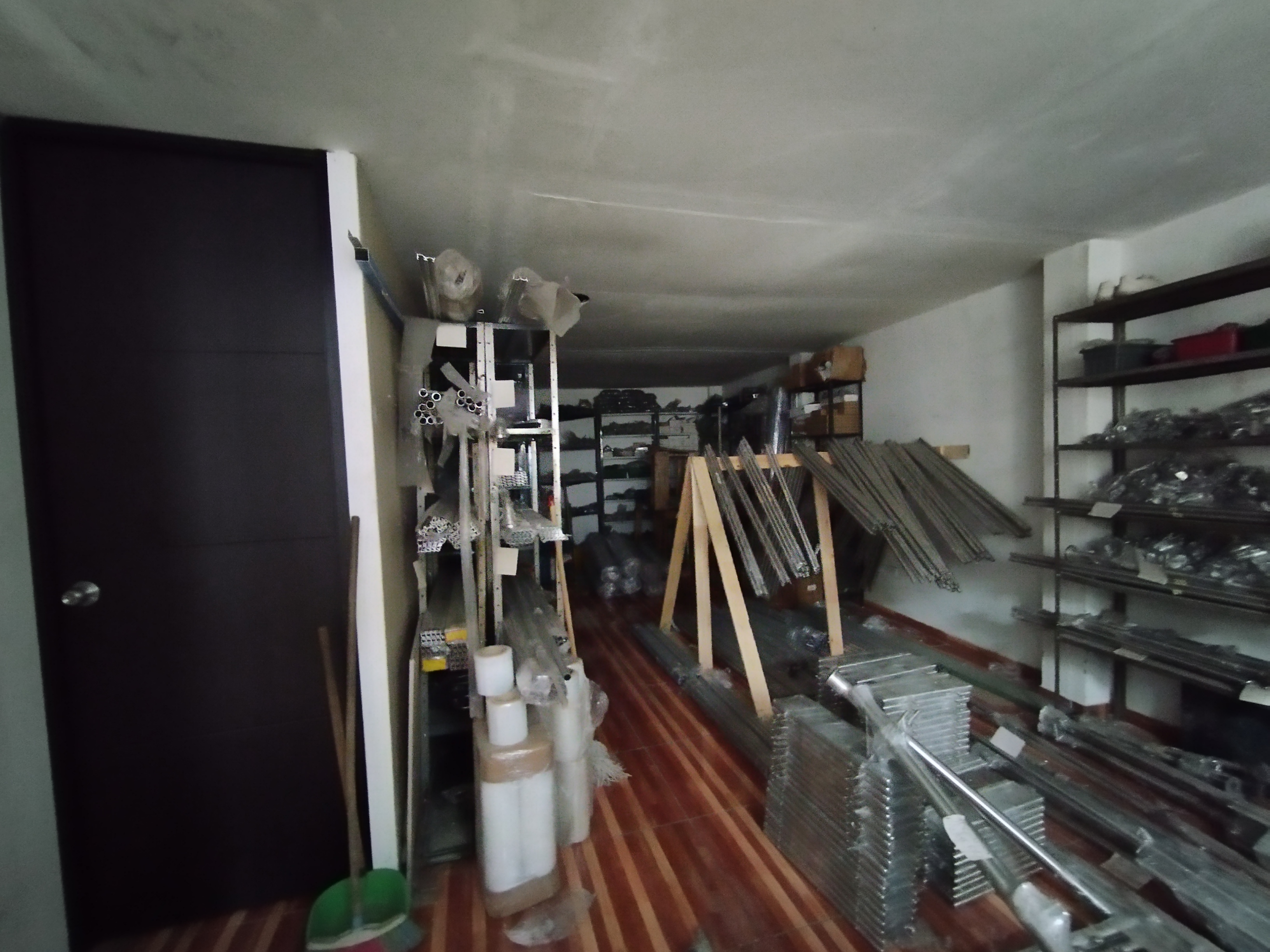VENDEMOS CASA EN EL CENTRO DE CALI, EN SECTOR COMERCIAL