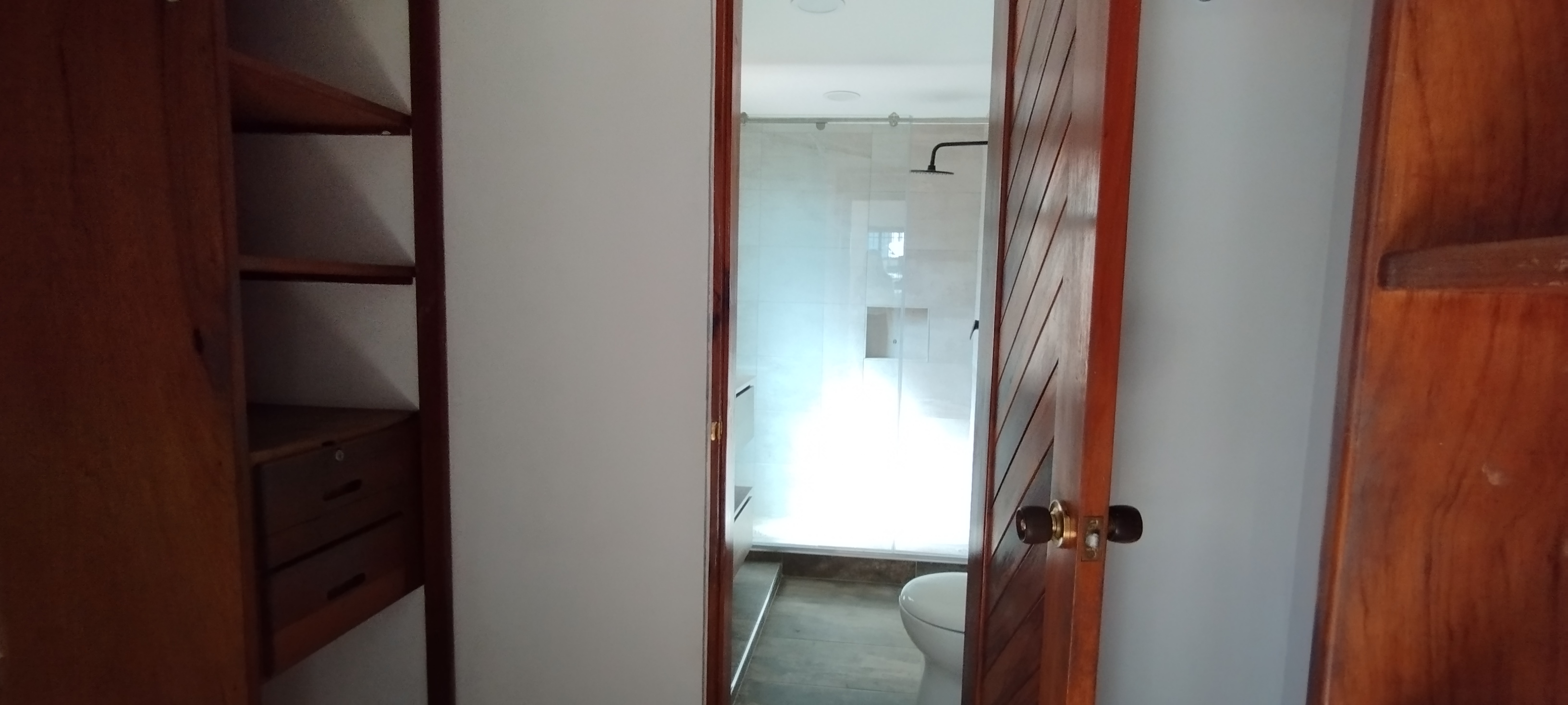 APARTAMENTO EN LA ARBOLEDA CALI