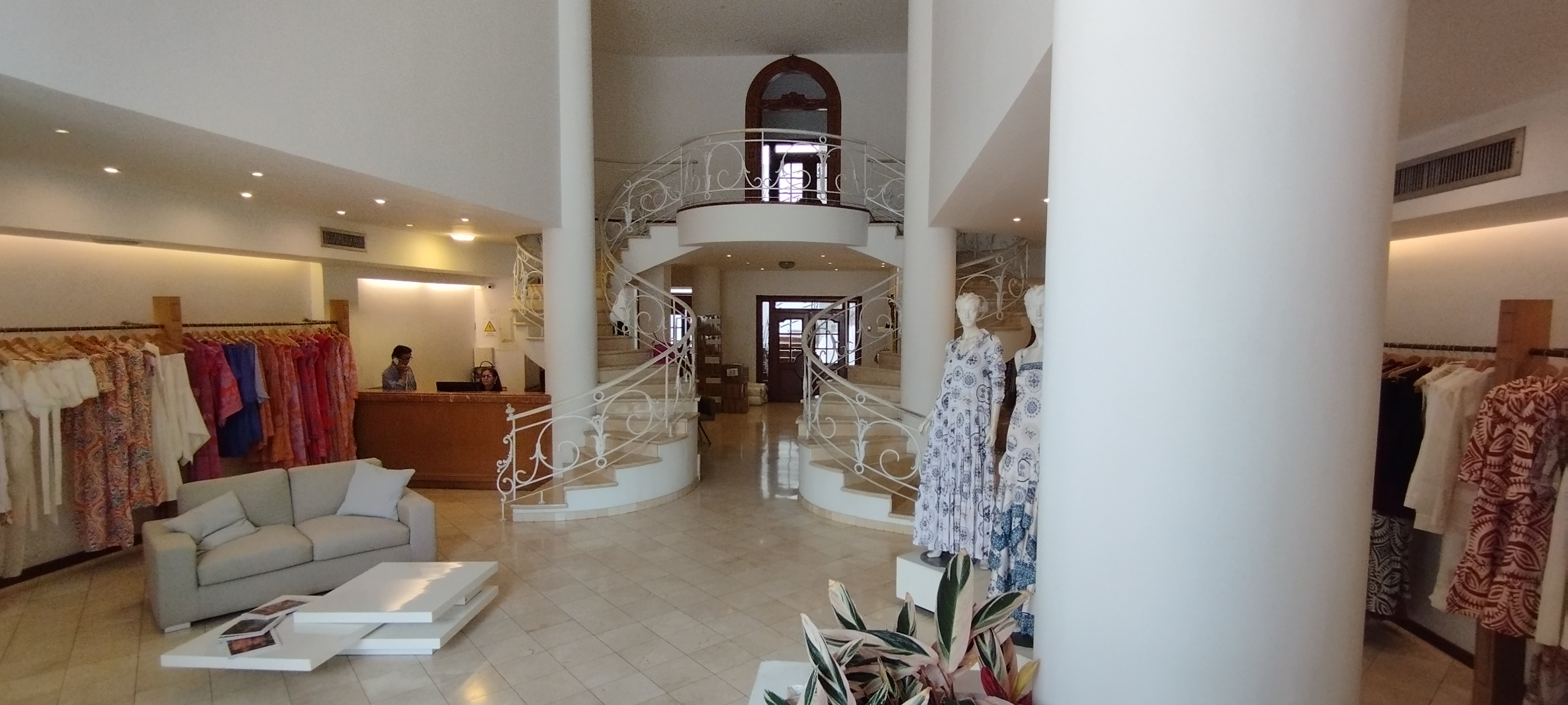 CASA COMERCIAL EN SANTA MONICA NORTE DE CALI