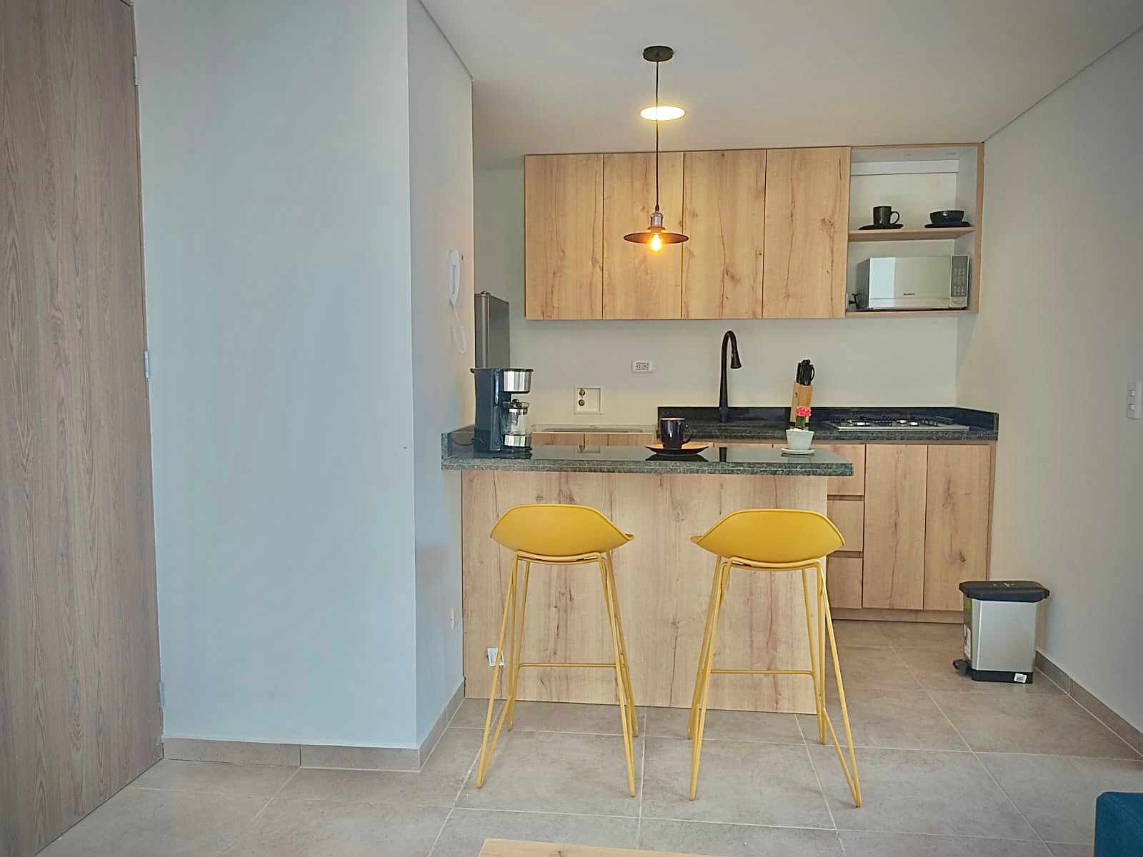 APARTAESTUDIO EN EL NORTE DE CALI, BARRIO PRADOS DEL NORTE