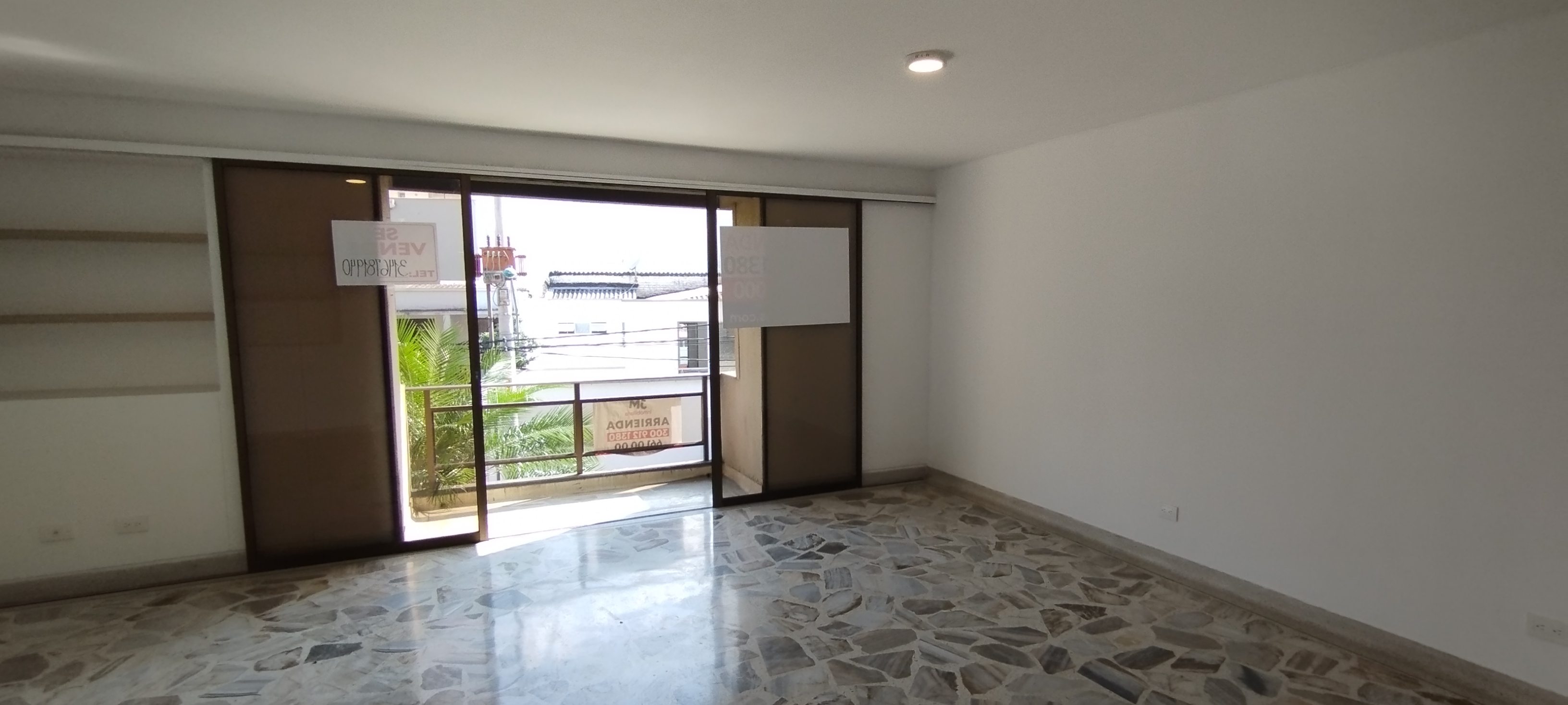 APARTAMENTO EN LA ARBOLEDA CALI