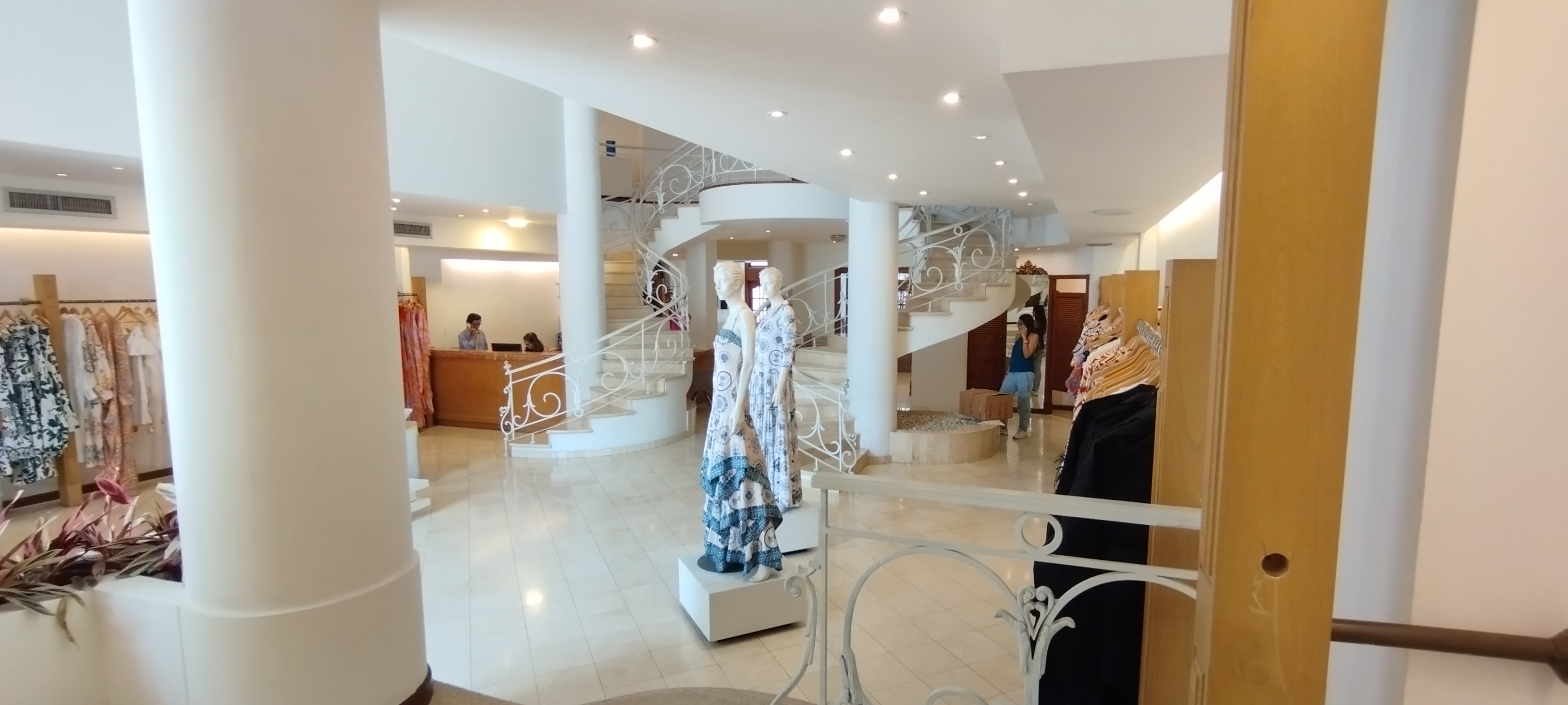 CASA COMERCIAL EN SANTA MONICA NORTE DE CALI