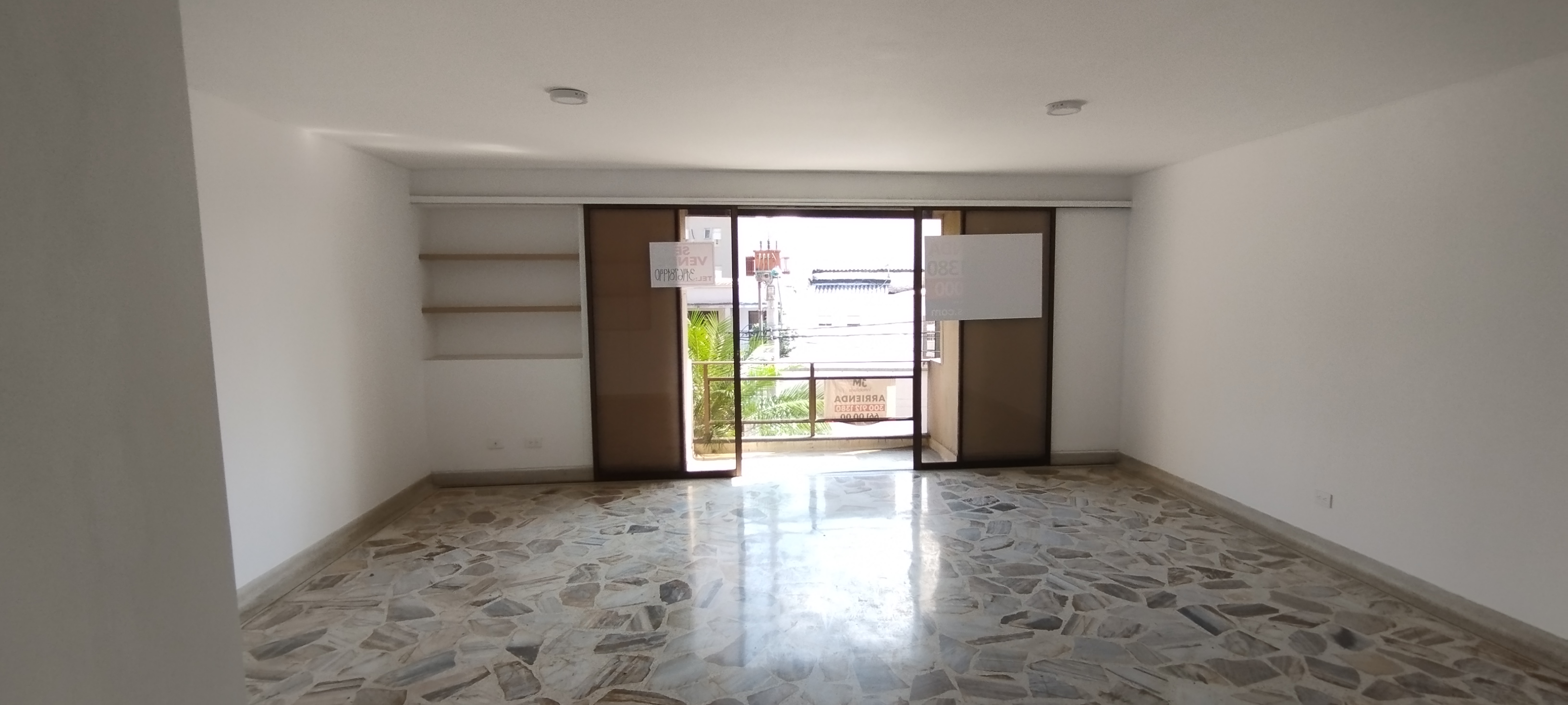 APARTAMENTO EN LA ARBOLEDA CALI