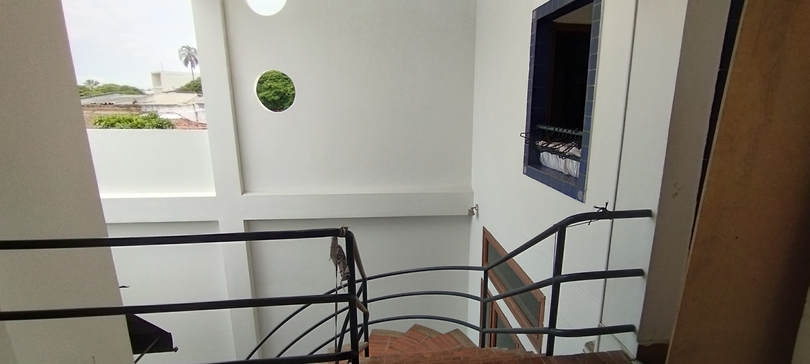 CASA COMERCIAL EN SANTA MONICA NORTE DE CALI