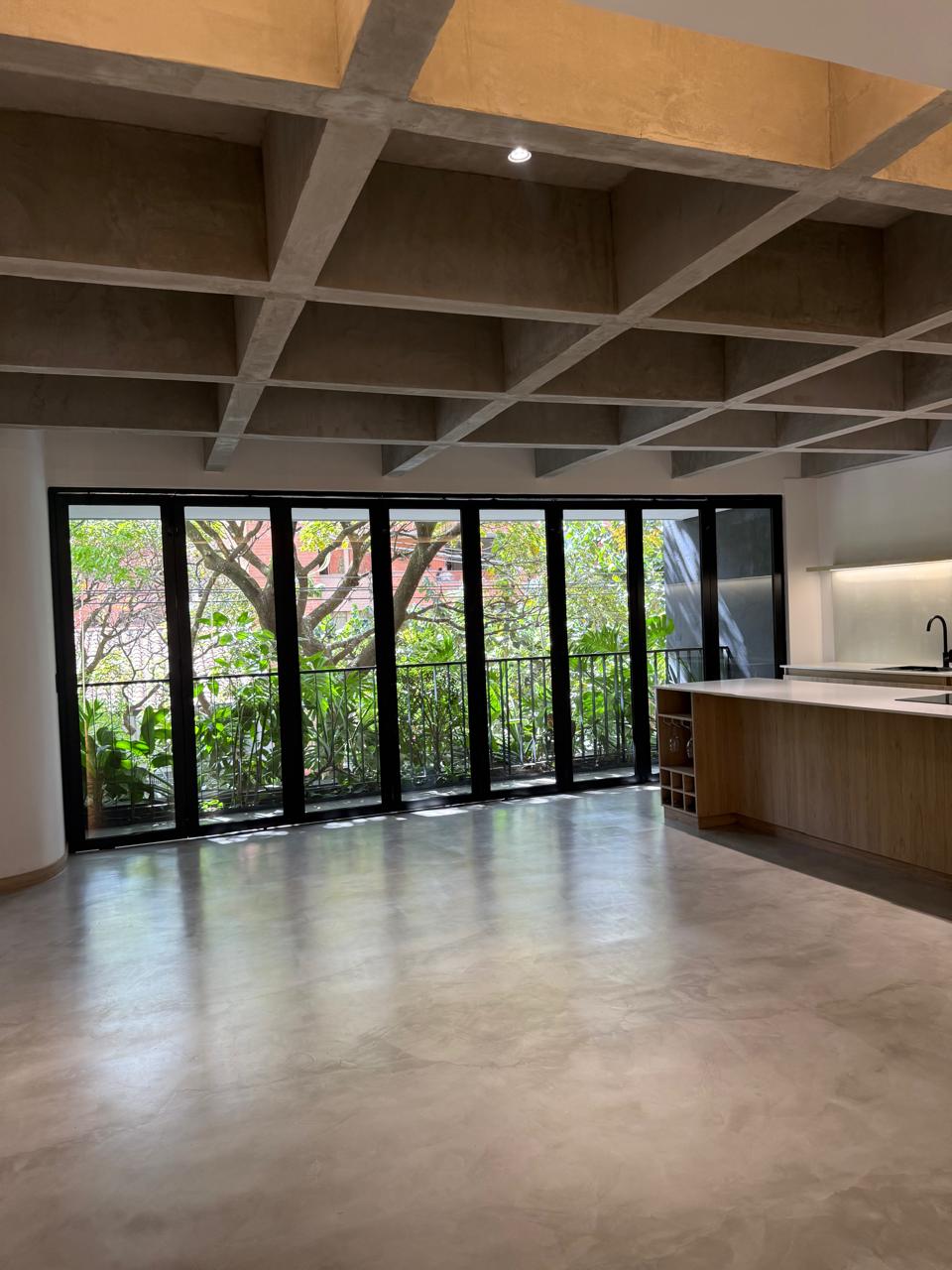 SE VENDE APARTAMENTO SEGUNDO PARQUE EN LAURELES MEDELLIN