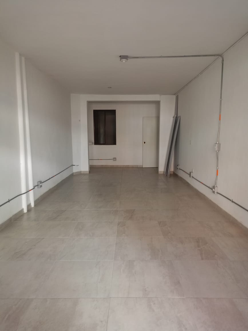 SE ARRIENDA LOCAL EN LAURELES MEDELLIN