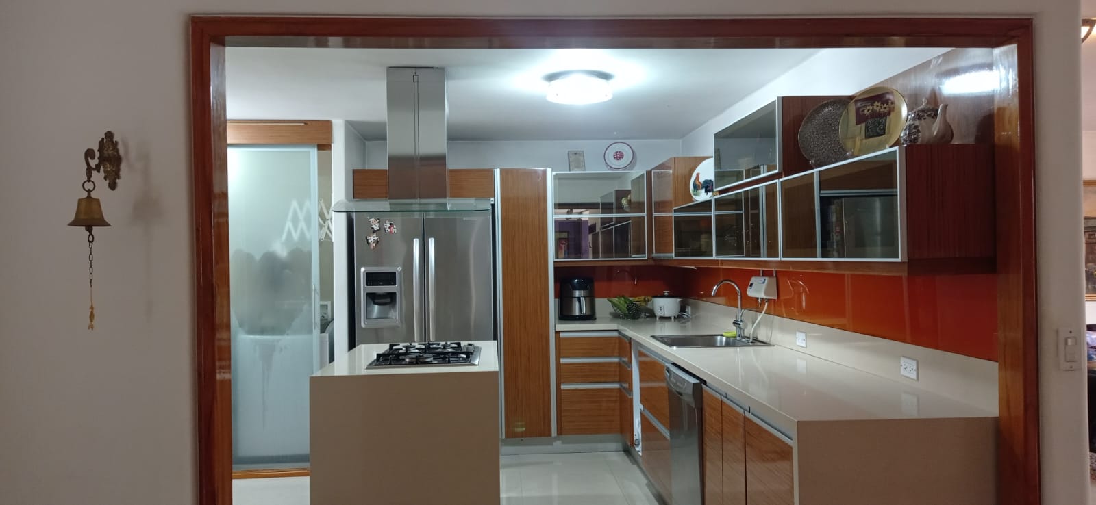 SE VENDE APARTAMENTO EN LAURELES MEDELLIN