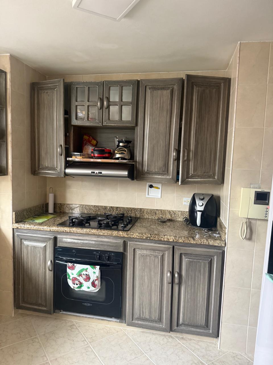 SE VENDE APARTAMENTO EN LAURELES MEDELLIN