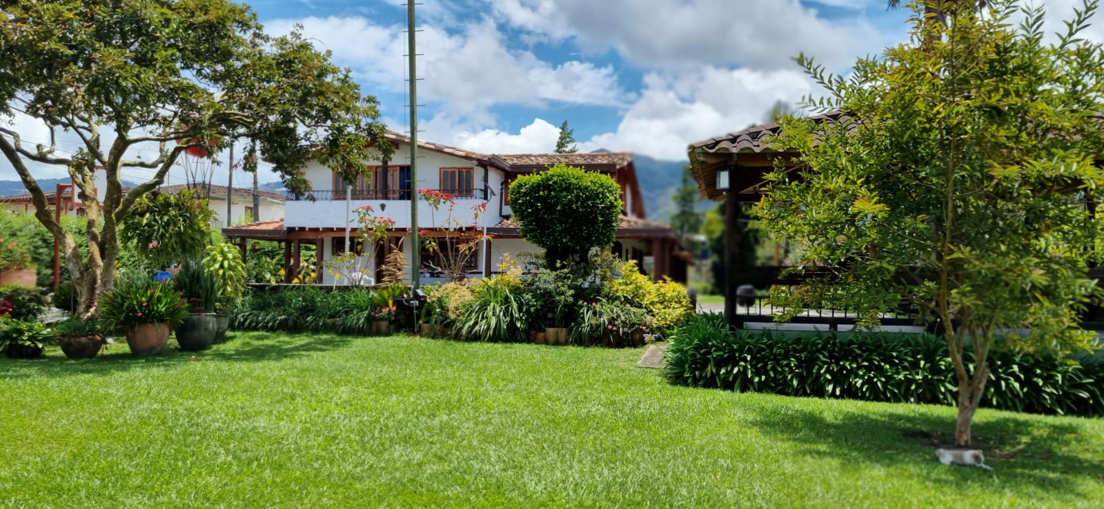 SE ARRIENDA CASA LOTE EN EL CARMEN DE VIVORAL ANTIOQUIA